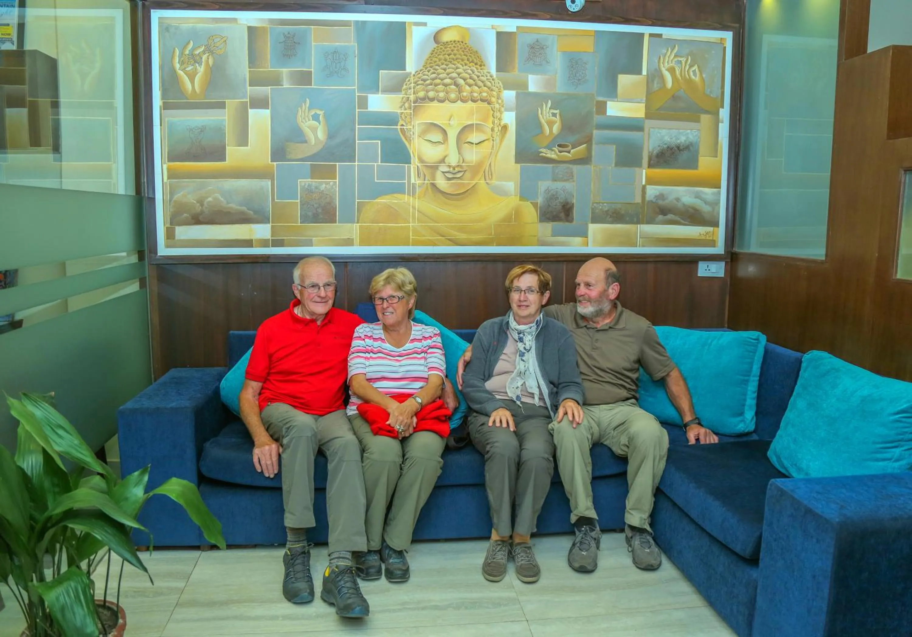 People in Hotel Haven O' Ganga