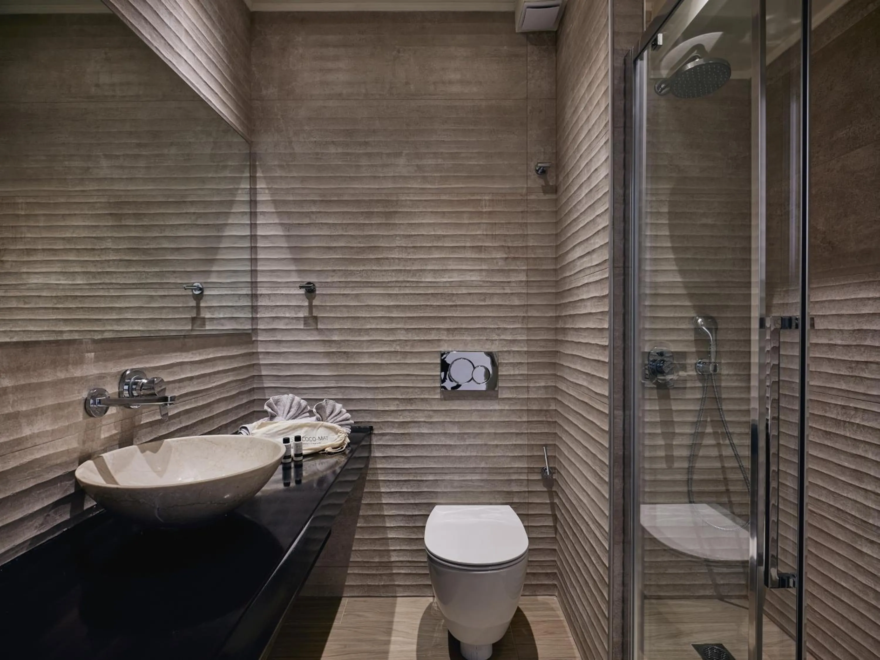 Toilet in Prima Vista Beachfront Boutique Hotel