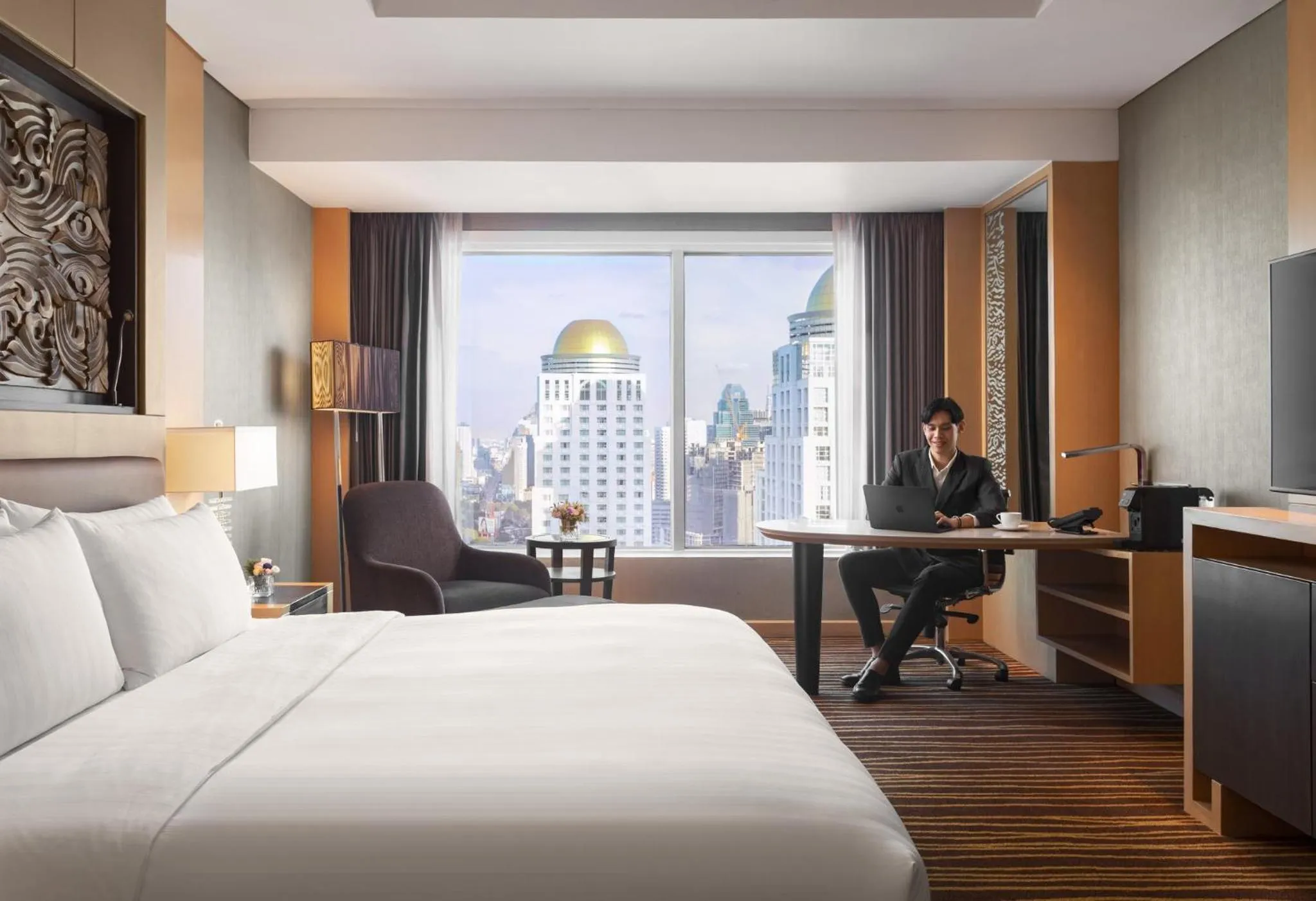 Photo of the whole room, Bed in Amari Bangkok