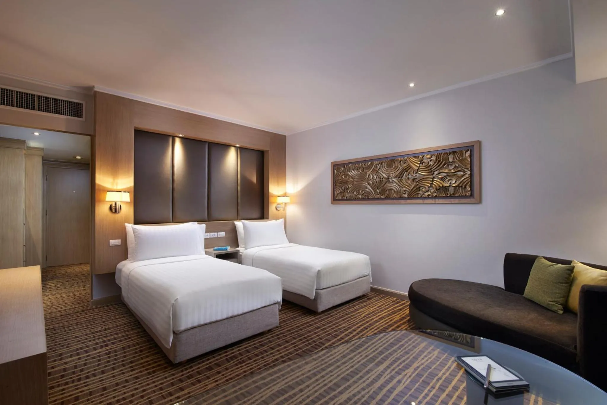 Photo of the whole room, Bed in Amari Bangkok