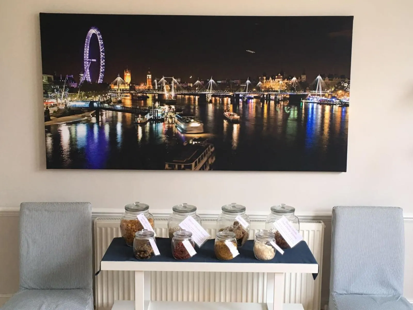 Food and drinks in The Lilac Door