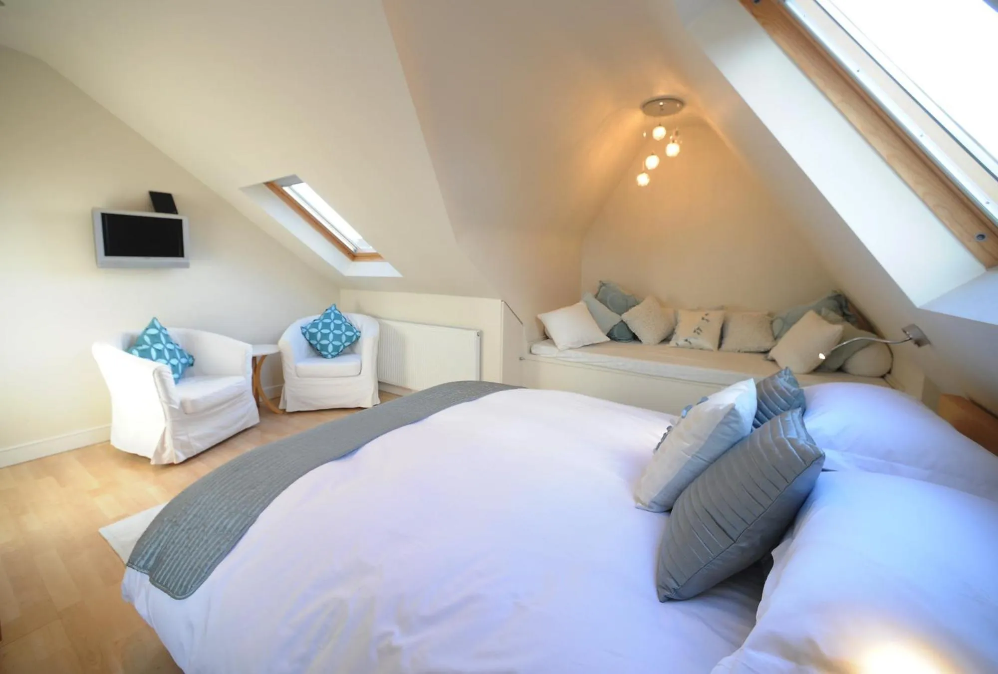 Seating area, Bed in The Lilac Door