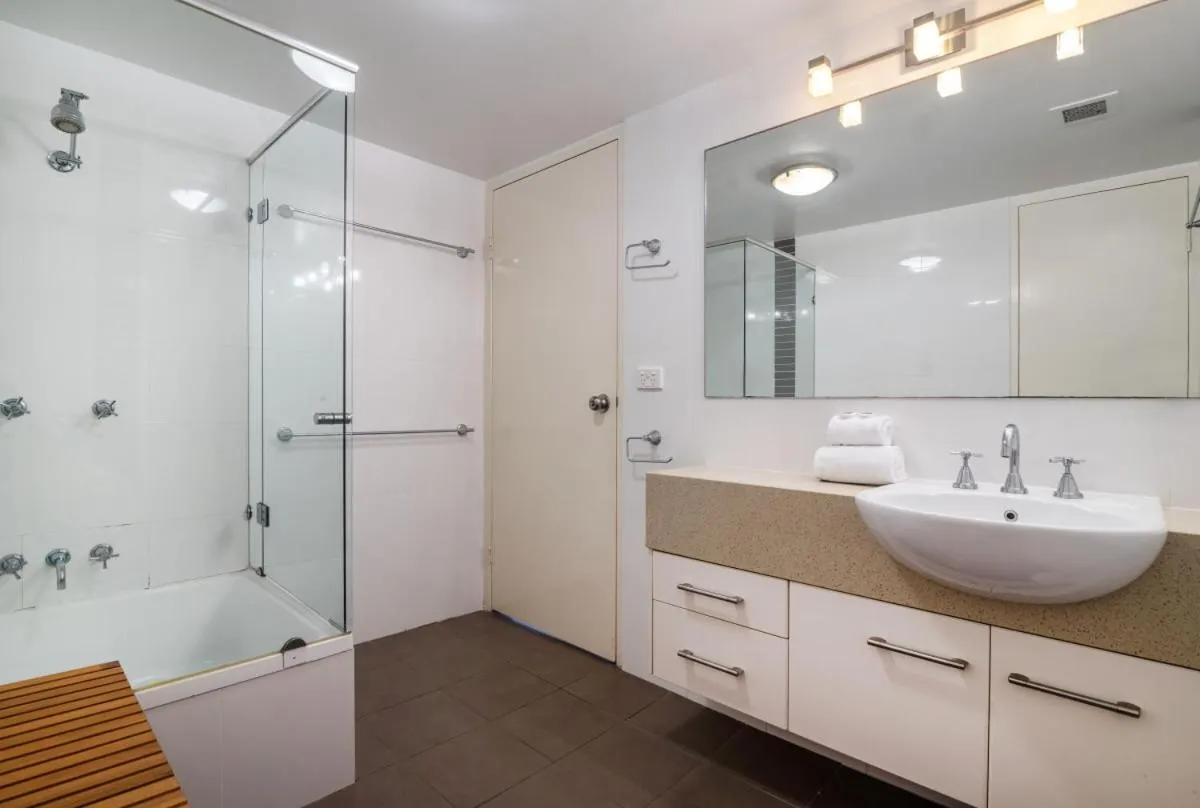 Bathroom in Sunseeker Holiday Apartments