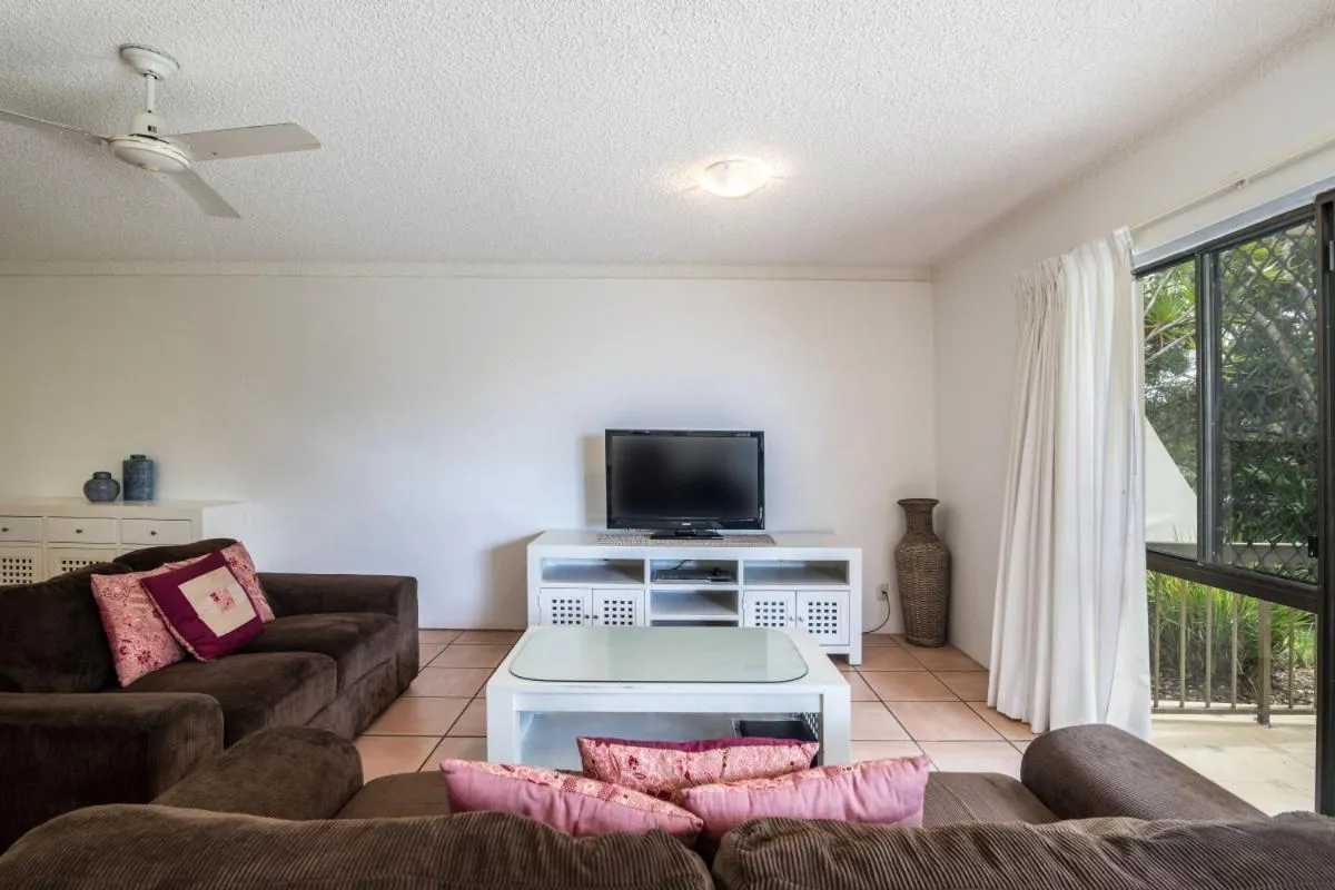 TV and multimedia in Sunseeker Holiday Apartments