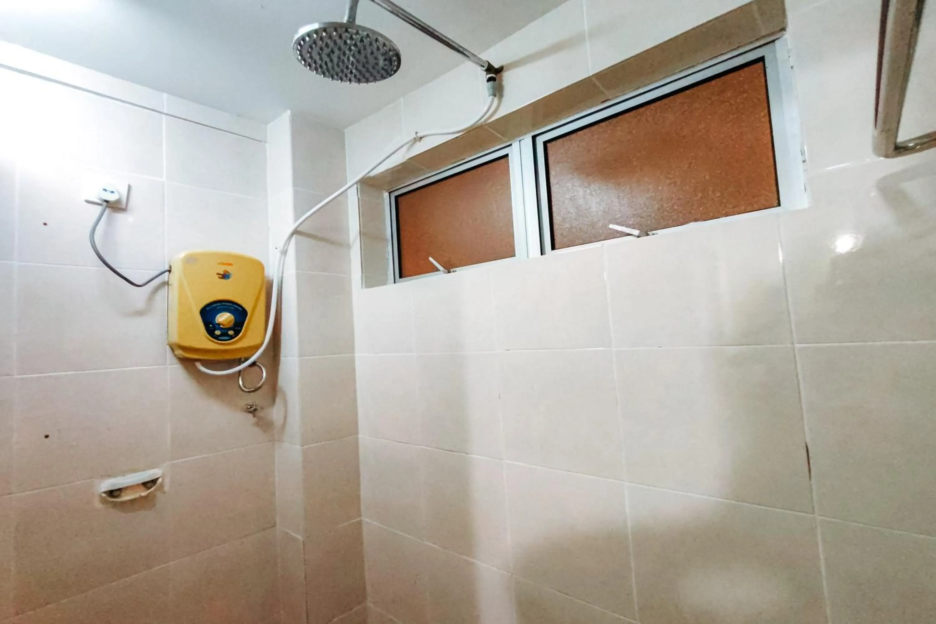 Shower in Virgo Batik Resort Teluk Batik Lumut