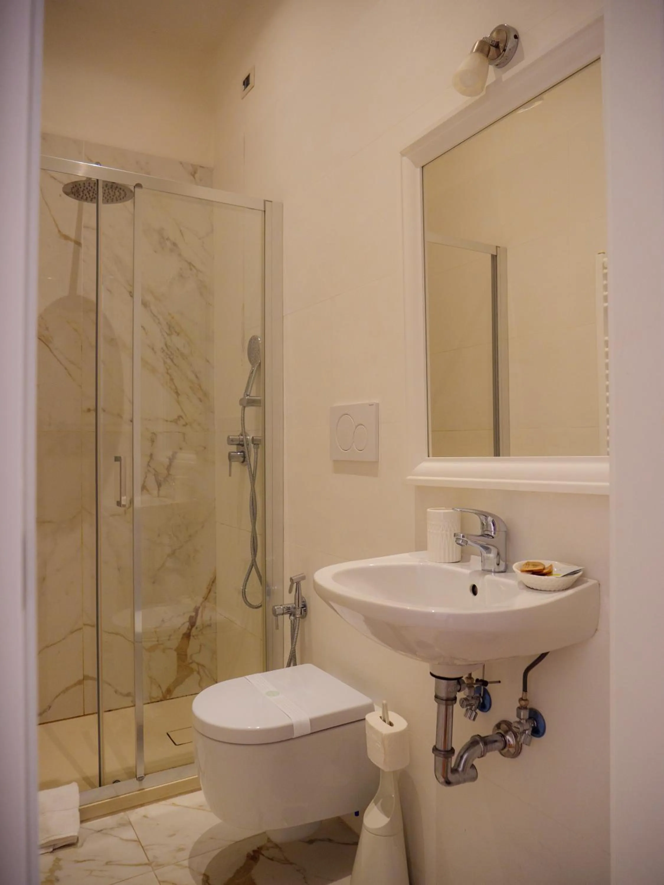 Colosseo Guest House