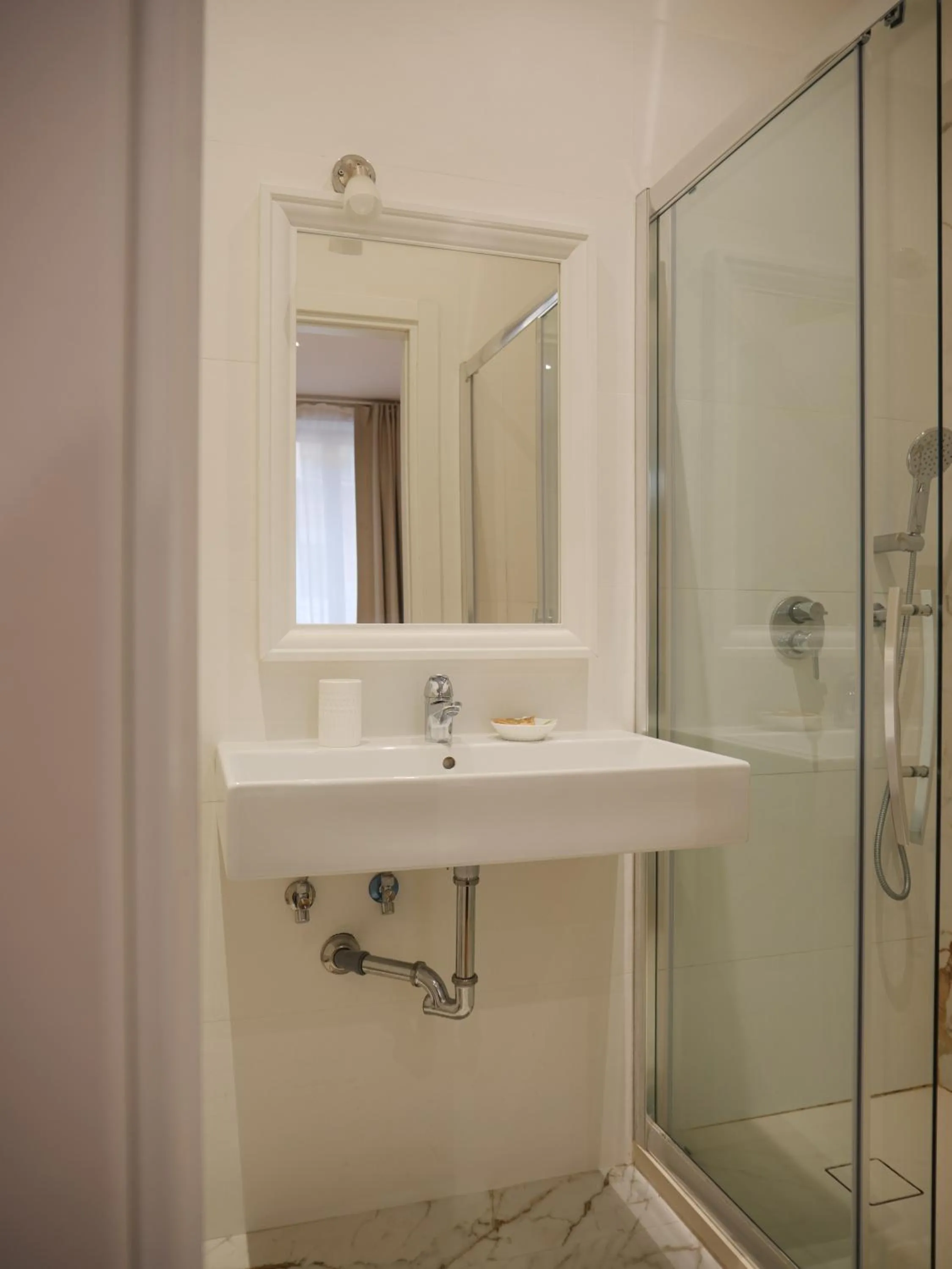 Colosseo Guest House