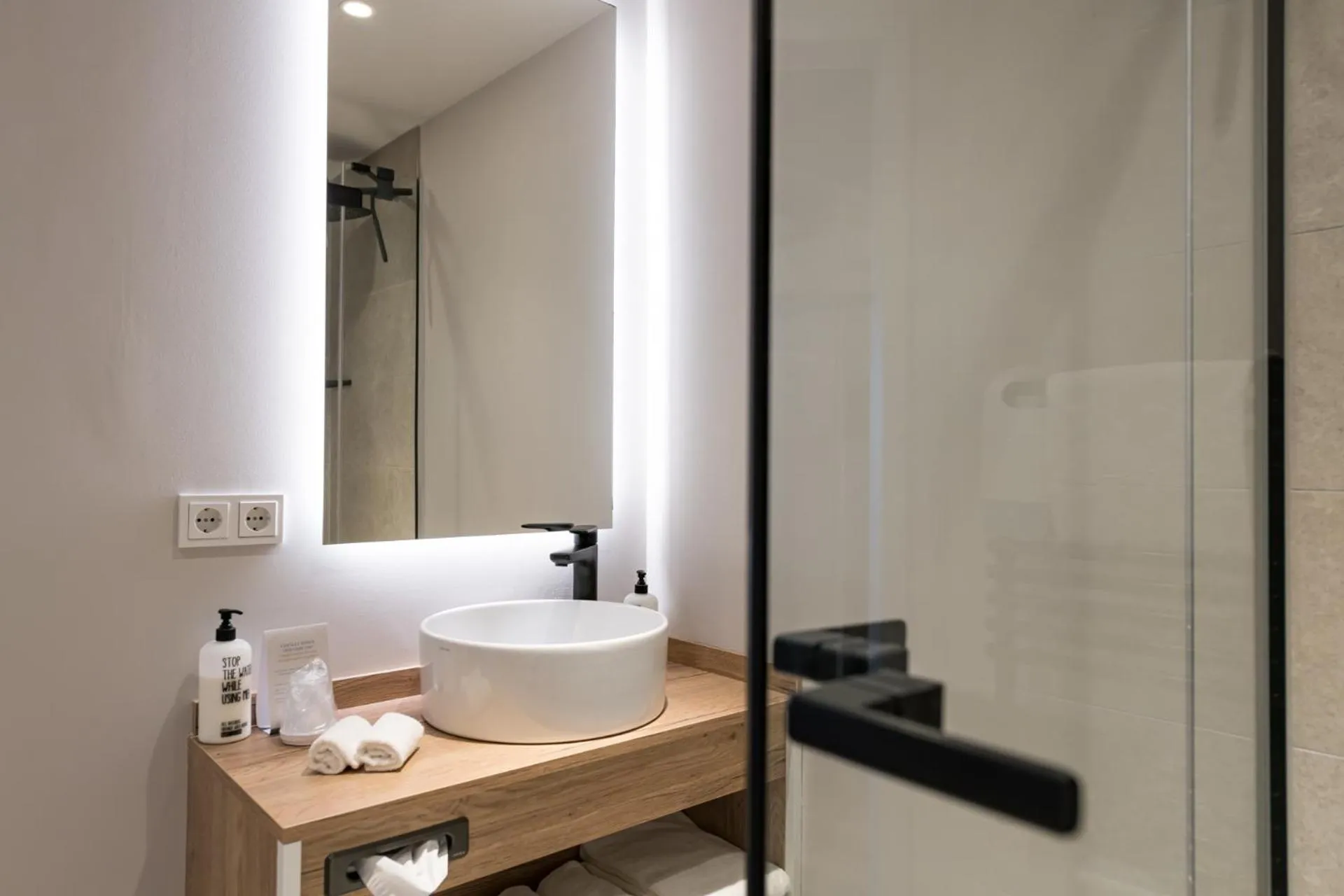 Bathroom in Hafenhotel zu Putbus