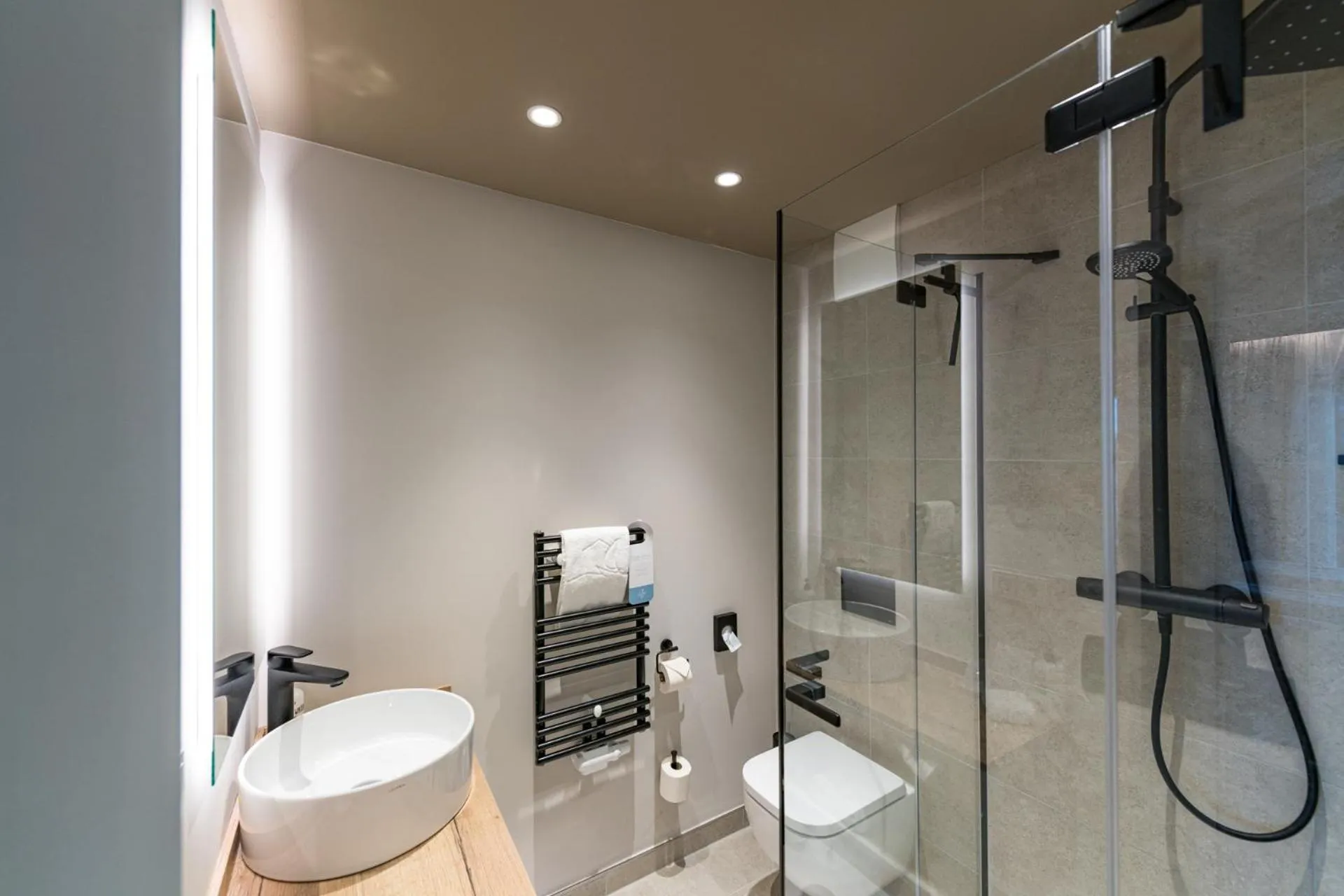 Bathroom in Hafenhotel zu Putbus