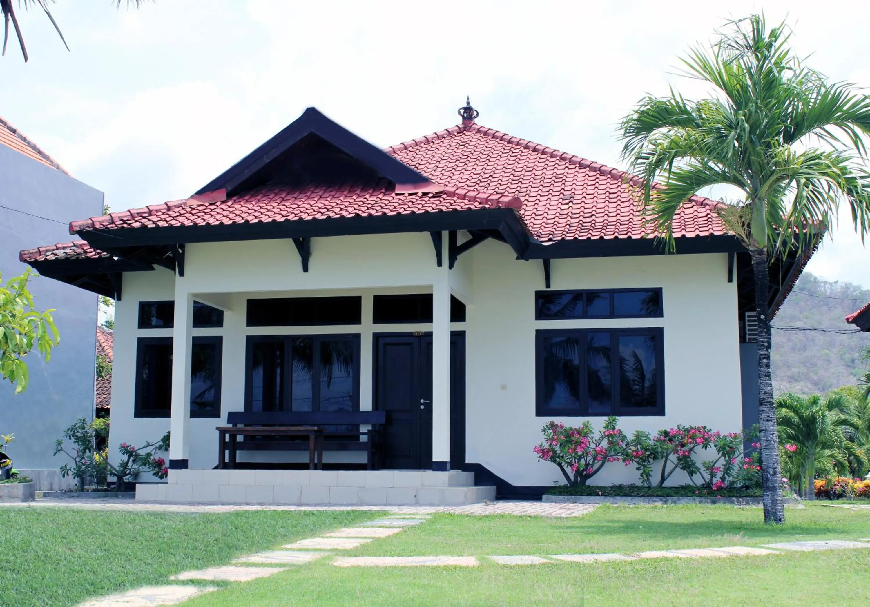 Aman Gati Hotel Lakey