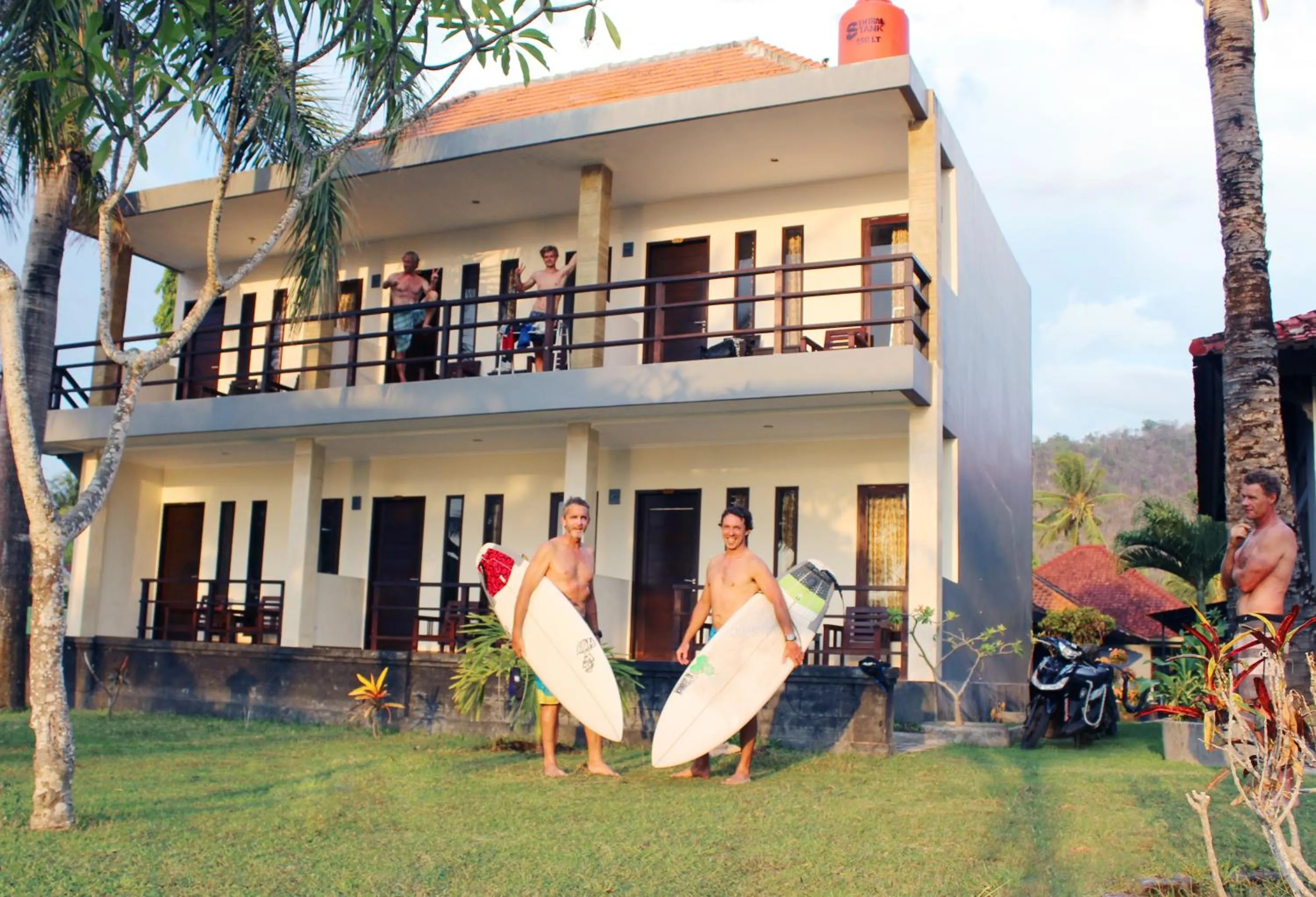 Aman Gati Hotel Lakey