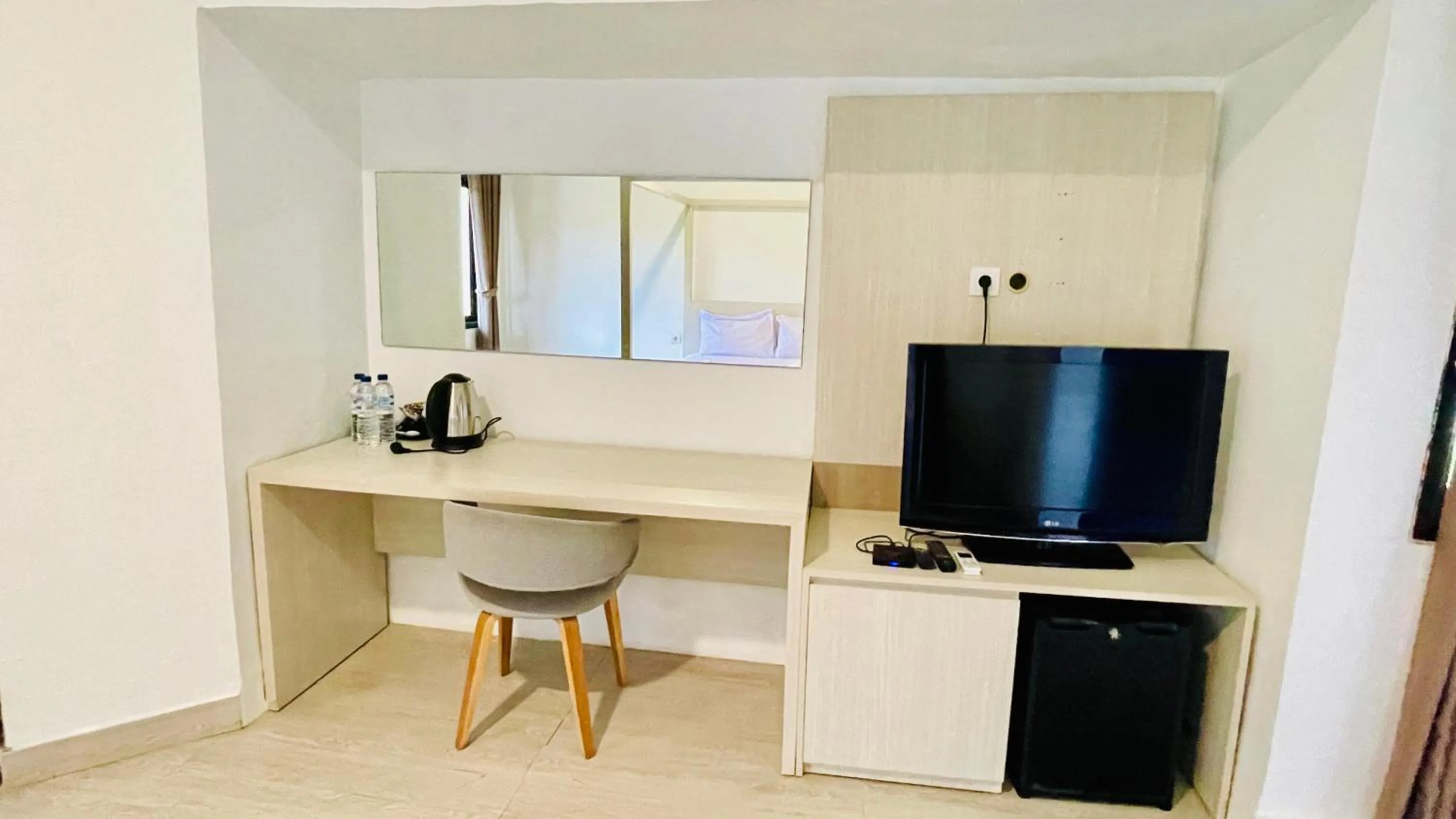 Aman Gati Hotel Lakey