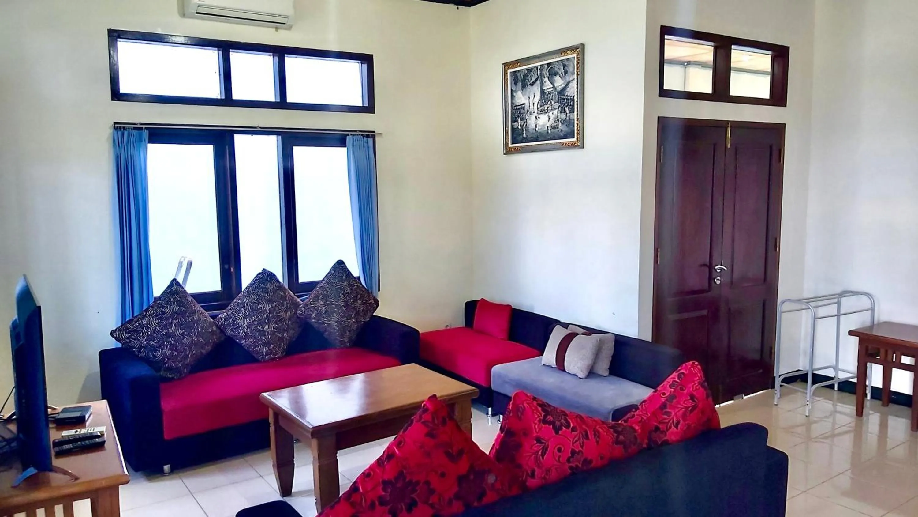 Seating area in Aman Gati Hotel Lakey