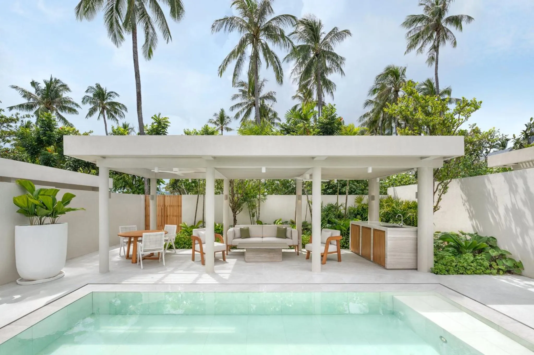 Swimming pool in Centara Reserve Samui