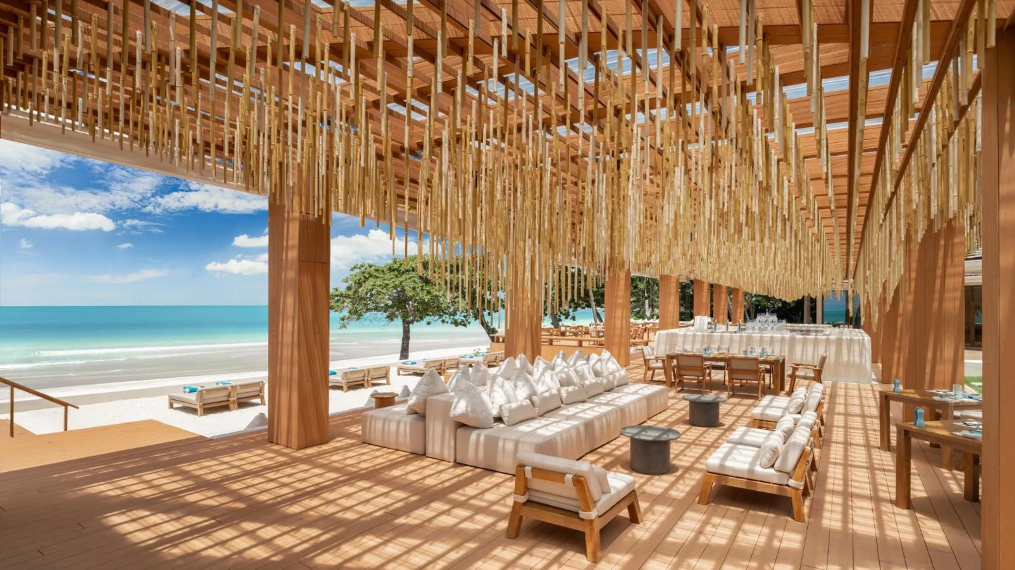 Lounge or bar in Centara Reserve Samui