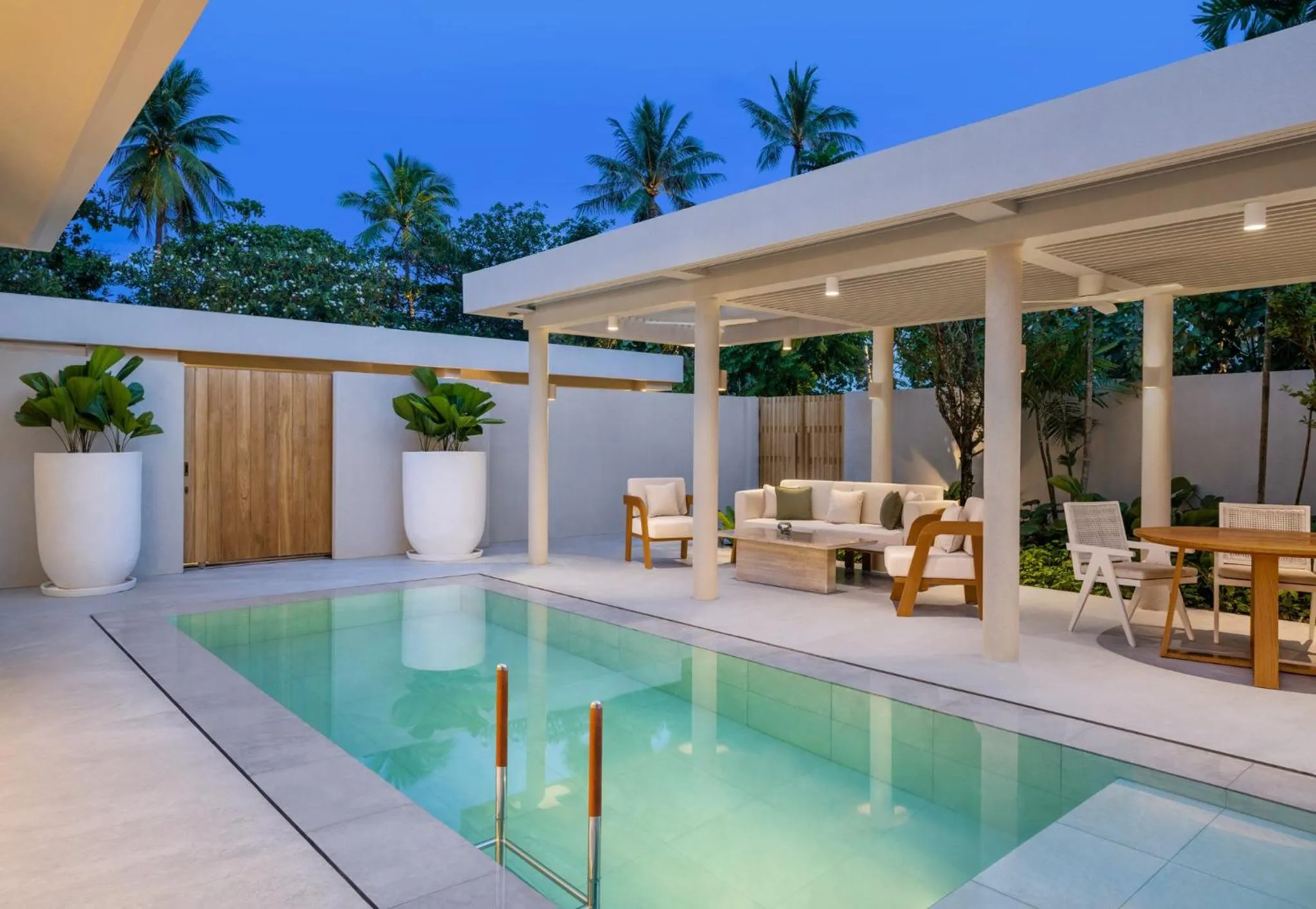 Swimming pool in Centara Reserve Samui