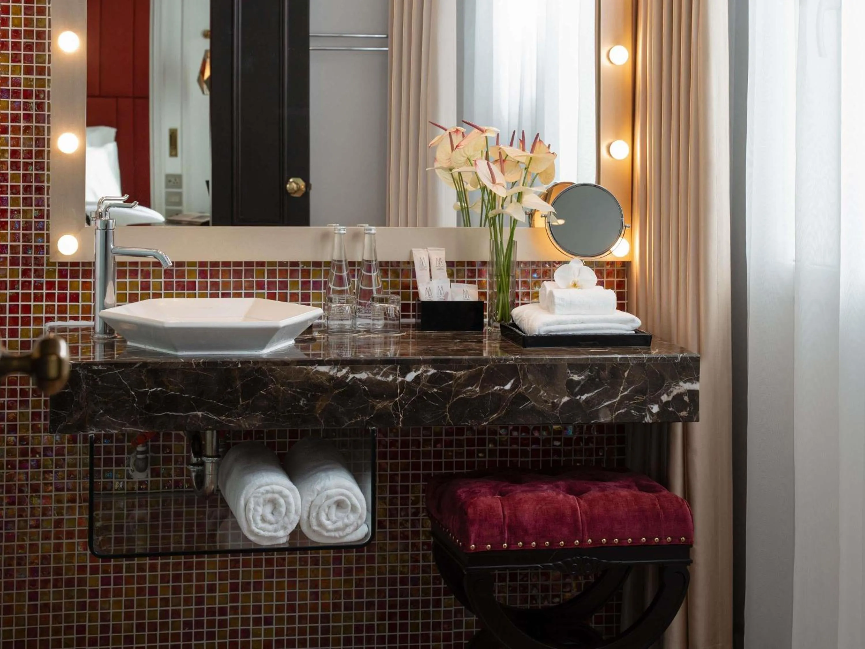 Bedroom in Hotel de l'Opera Hanoi - MGallery