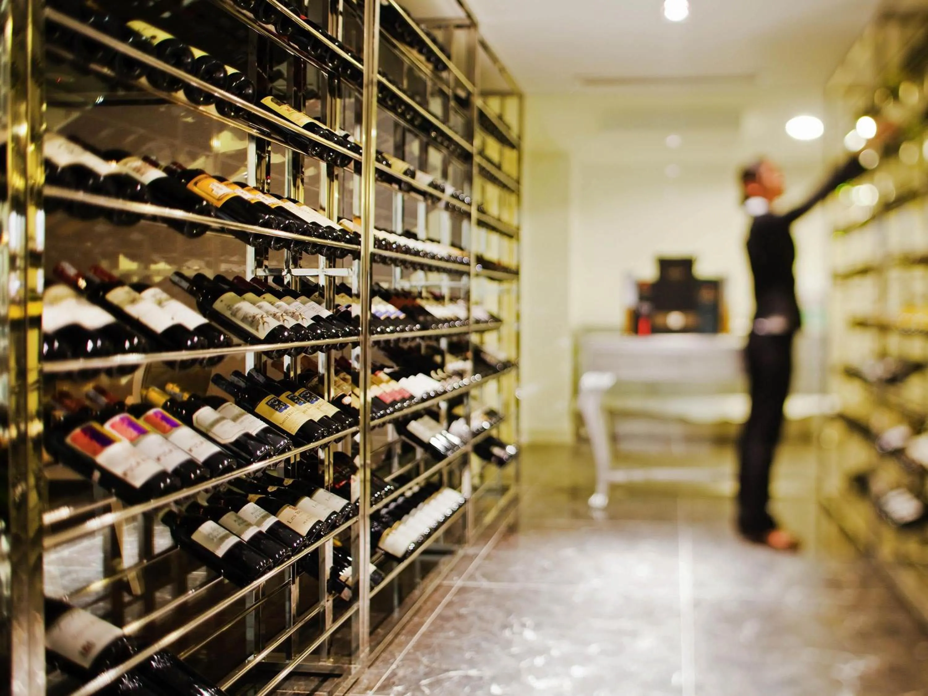 Restaurant/places to eat in Hotel de l'Opera Hanoi - MGallery