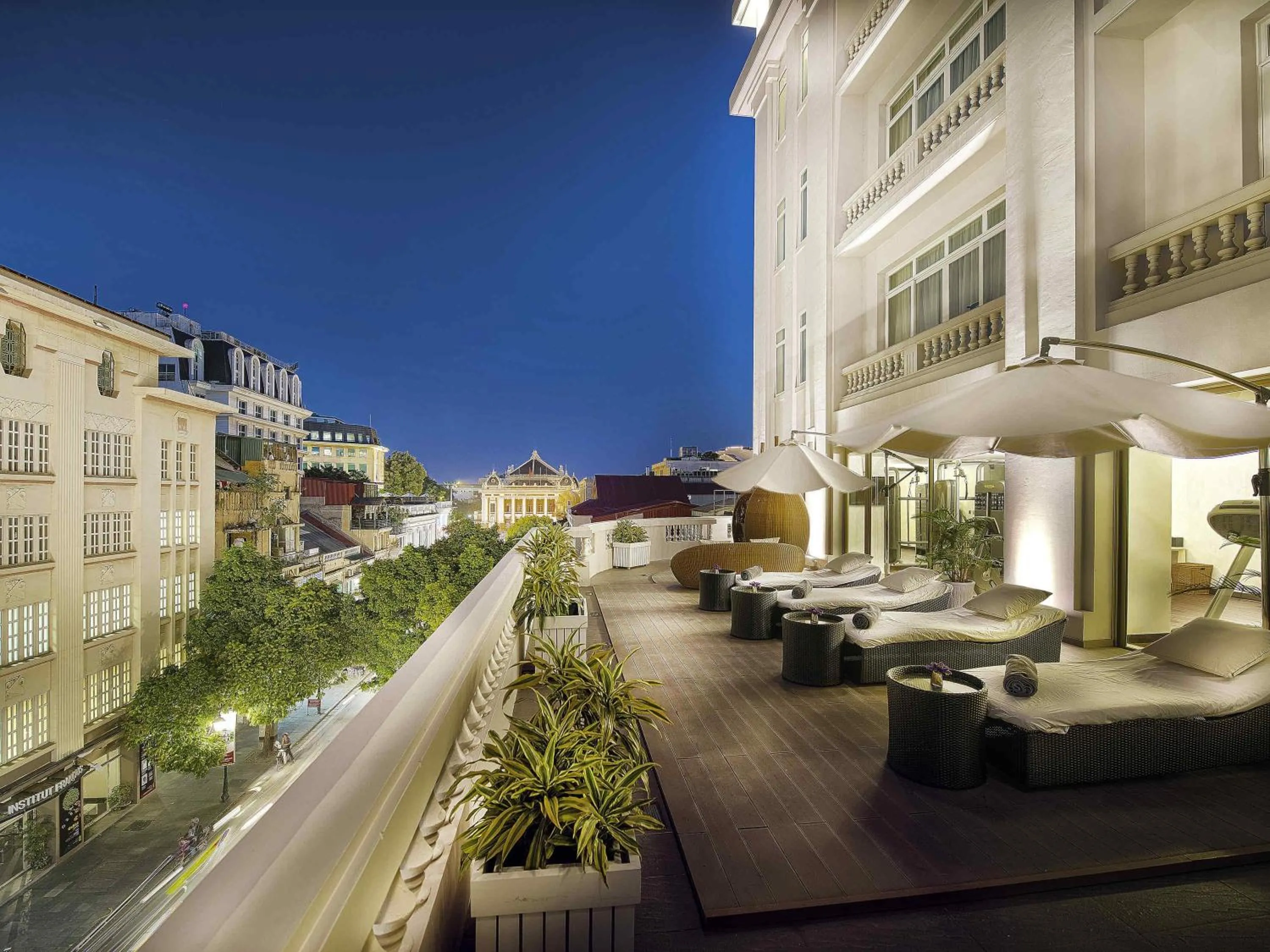 Pool view in Hotel de l'Opera Hanoi - MGallery