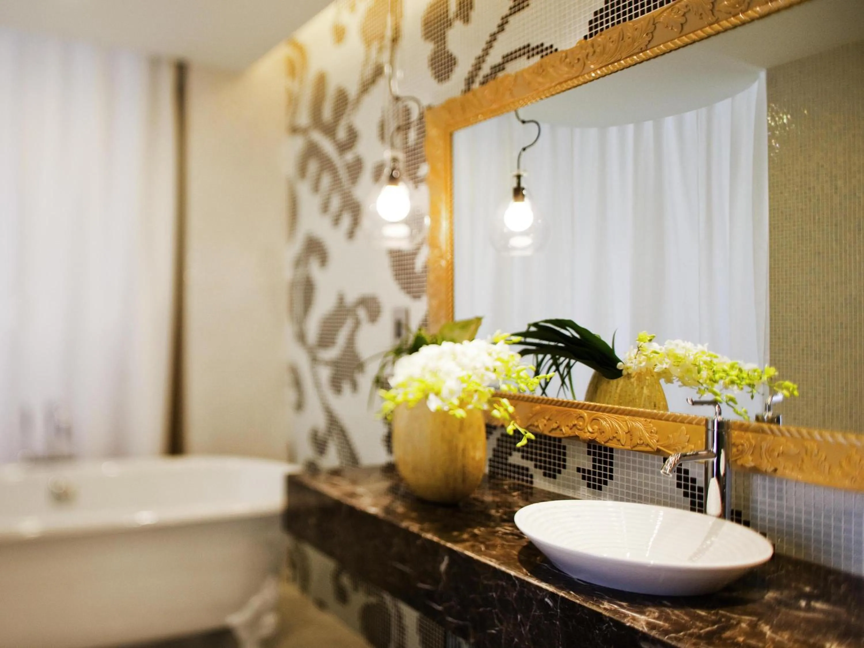 Bedroom in Hotel de l'Opera Hanoi - MGallery