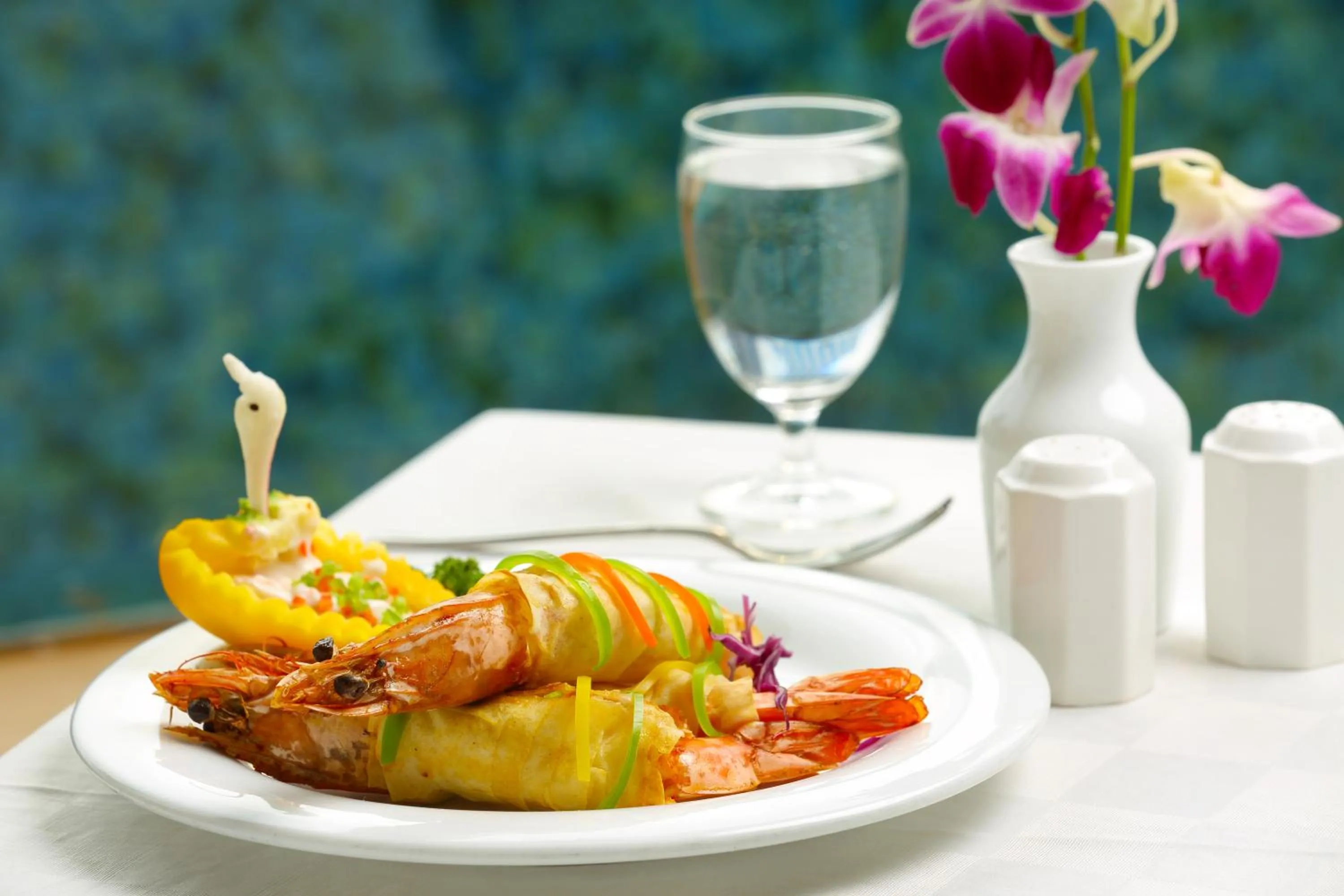 Restaurant/places to eat in The Quilon Beach Hotel and Convention Center