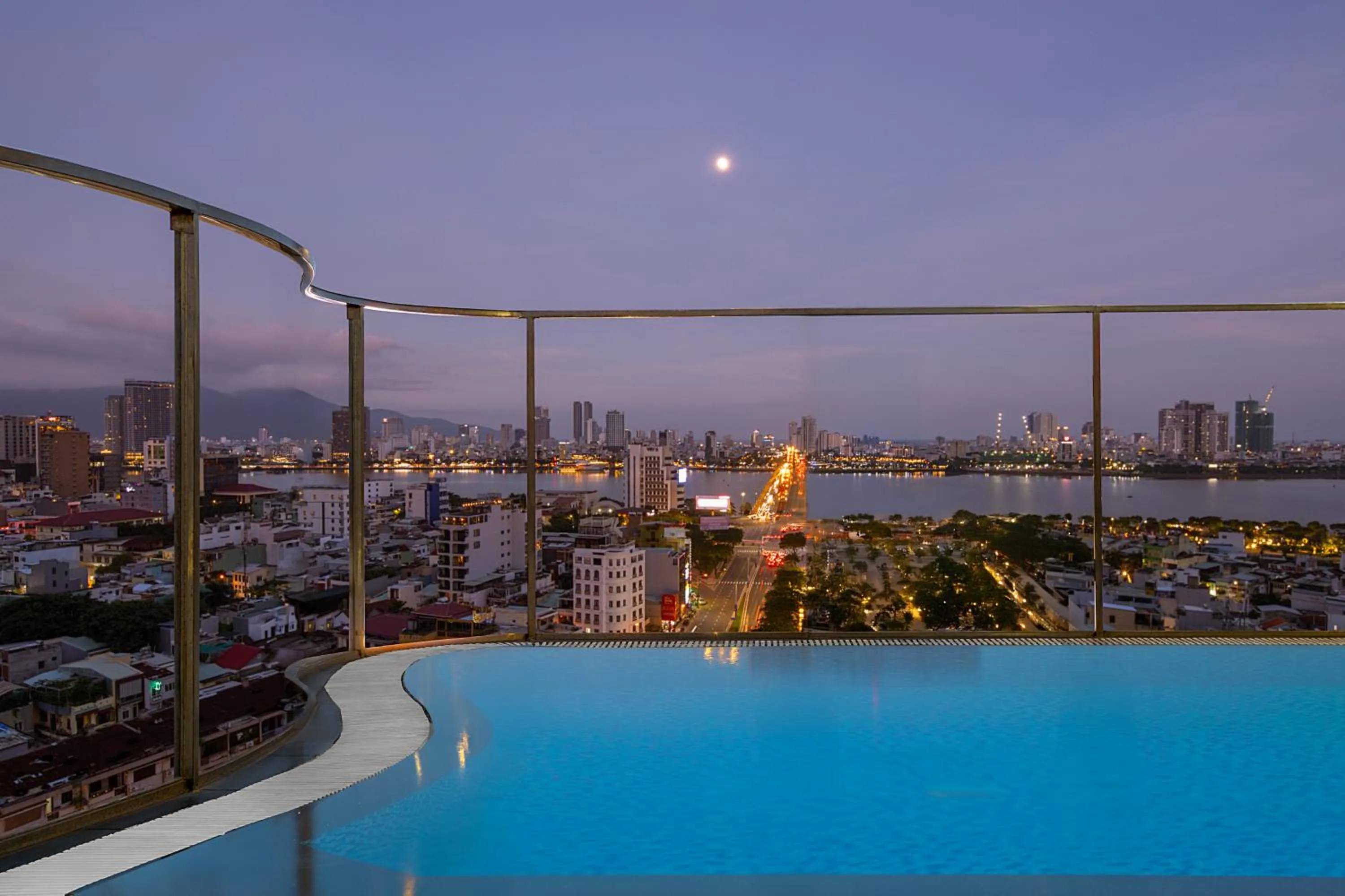 Swimming pool in Mitisa Hotel Da Nang - Near Dragon Bridge
