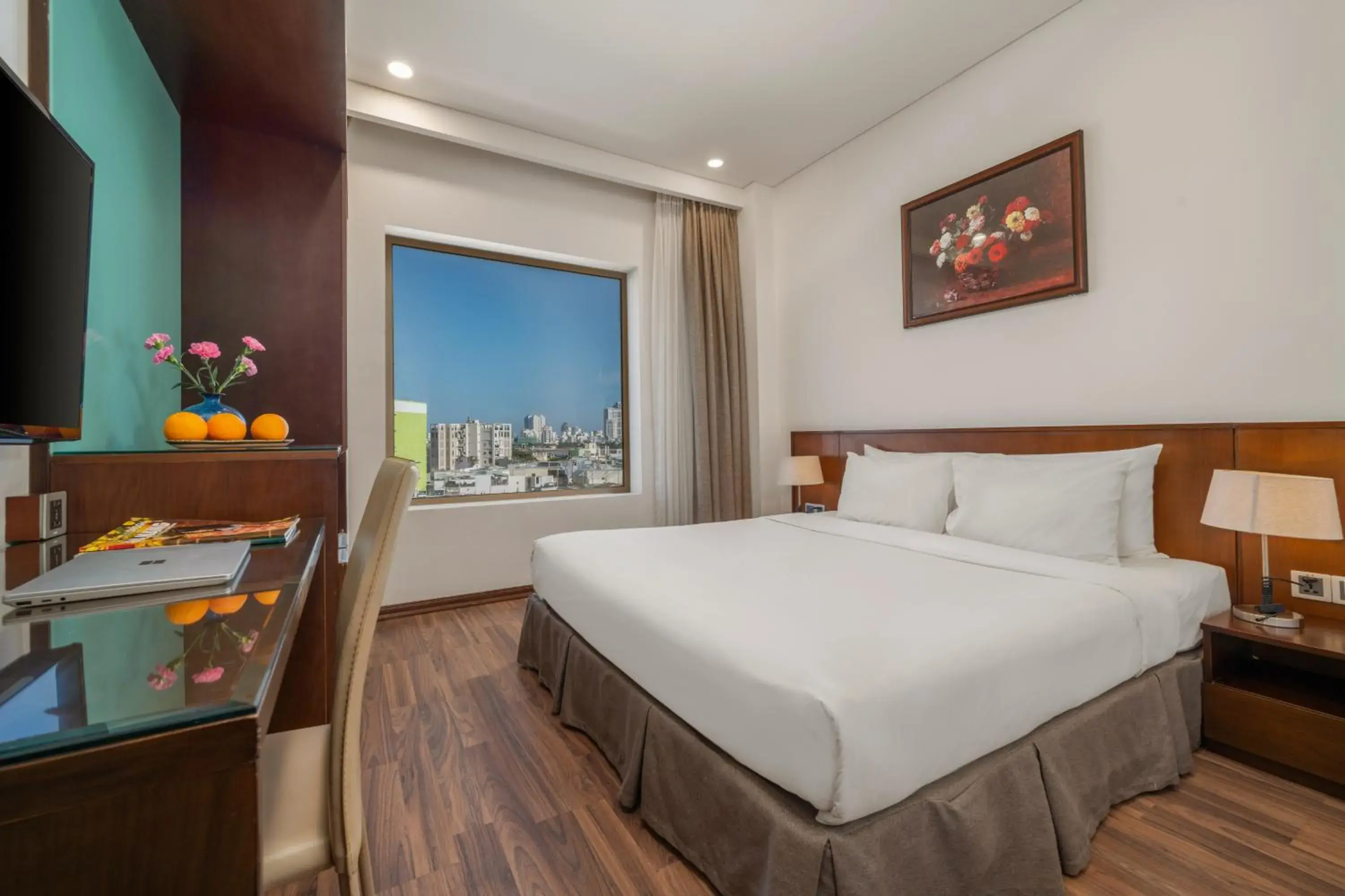Superior Double Room with City View in Mitisa Hotel Da Nang - Near Dragon Bridge Superior Double Room with City View in Mitisa Hotel Da Nang - Near Dragon Bridge