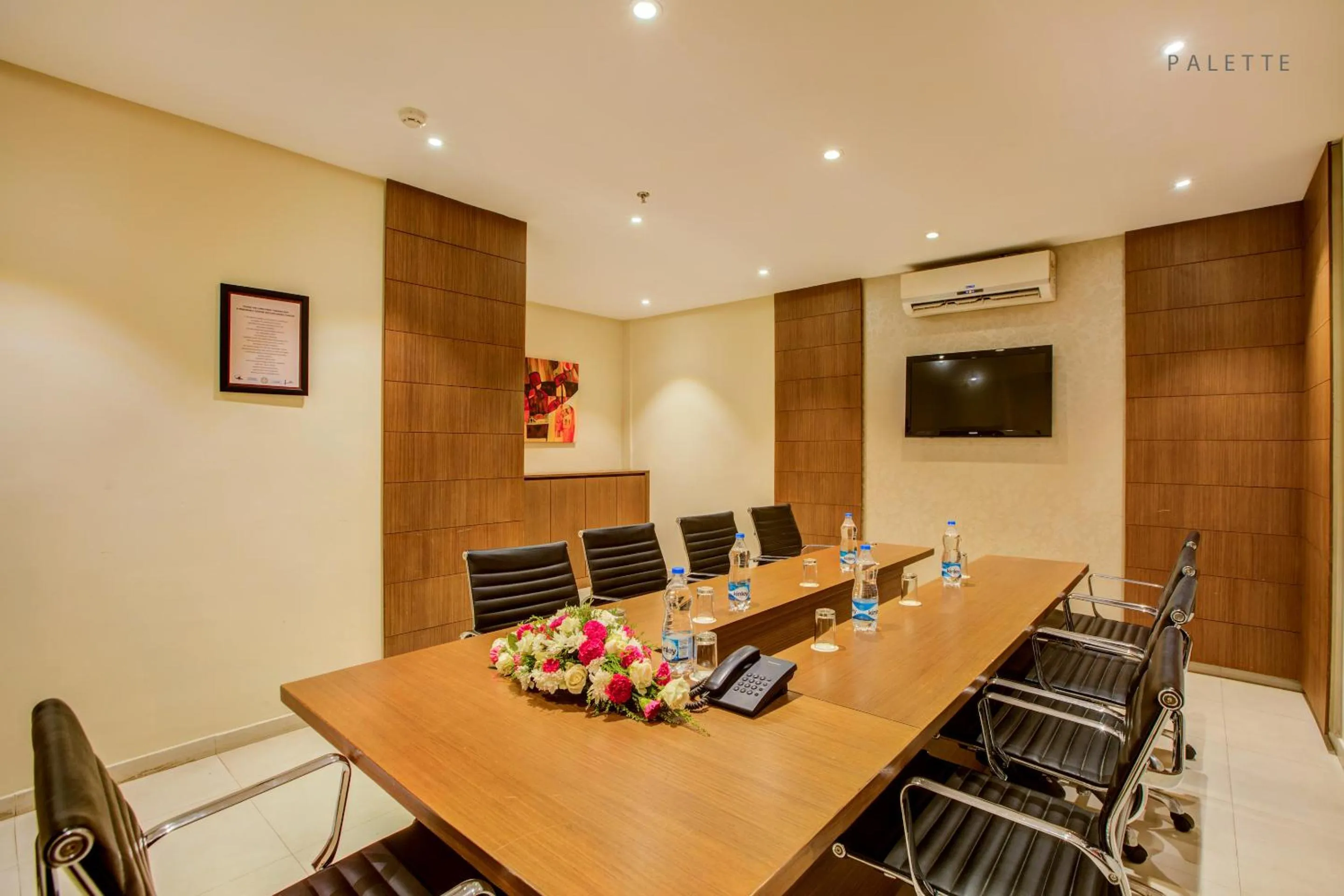 Banquet/Function facilities in JK Residency Cheruvathur