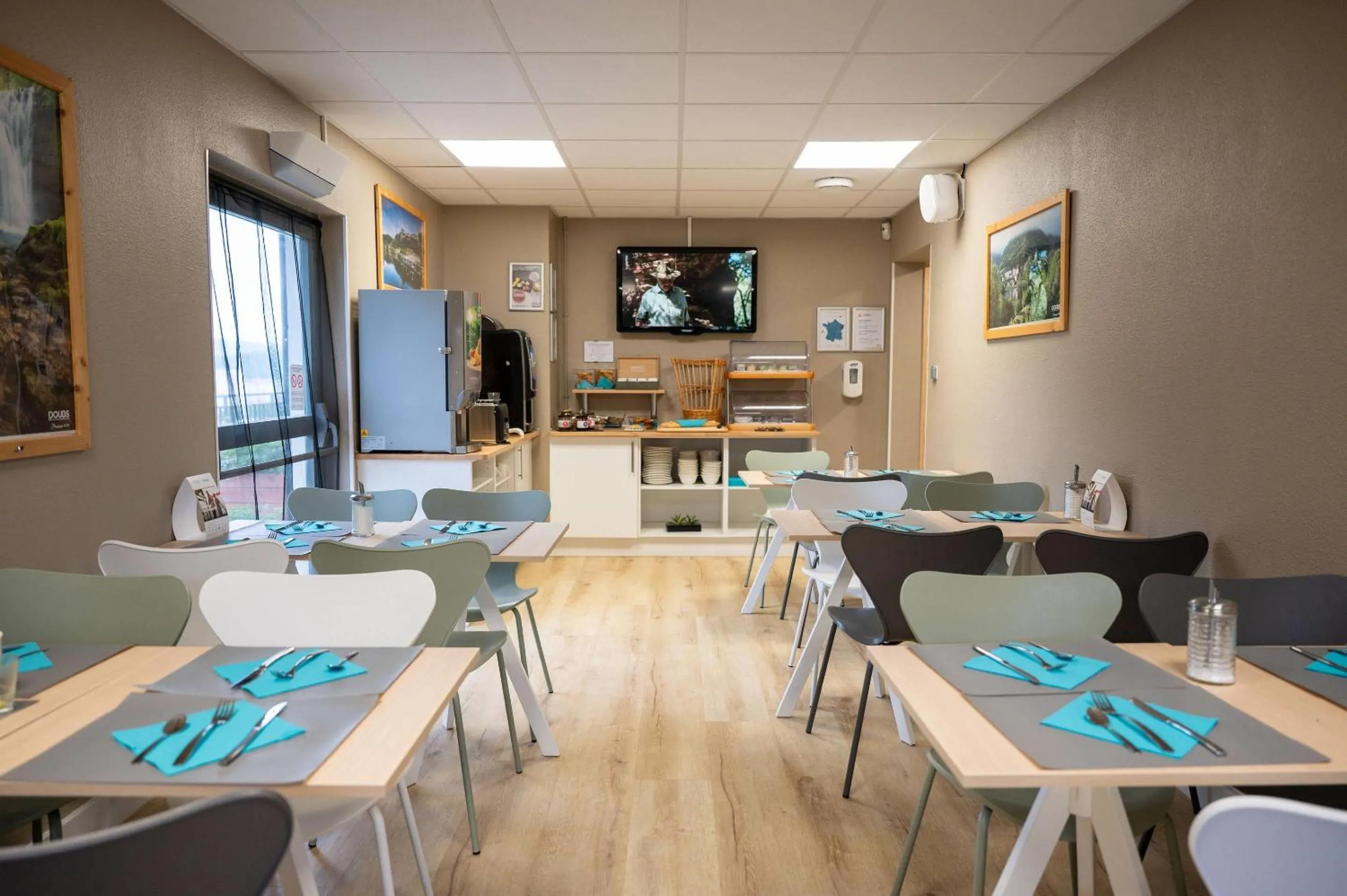 Breakfast in Comfort Aparthotel Besancon Hauts du Chazal