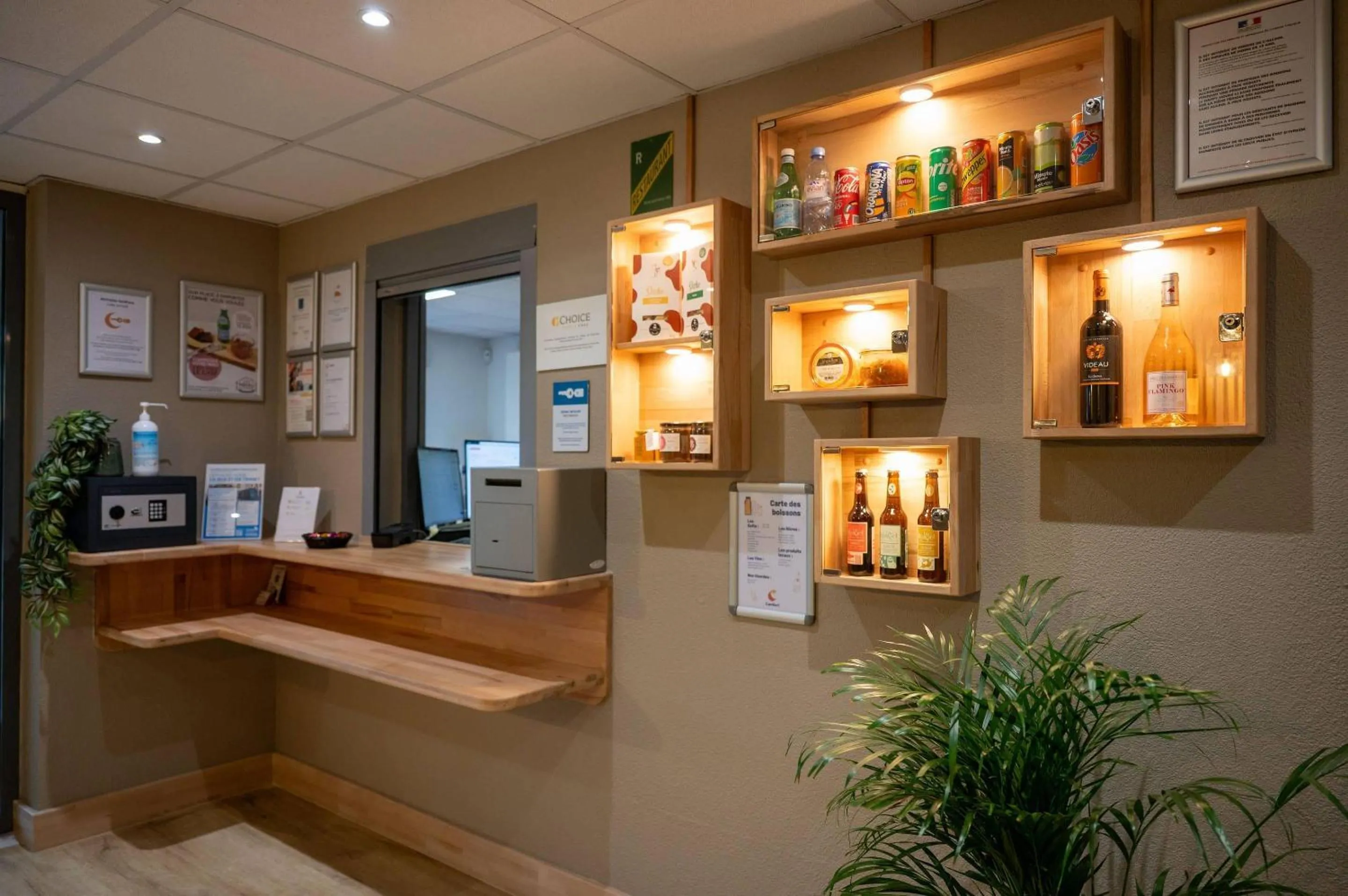 Lobby or reception in Comfort Aparthotel Besancon Hauts du Chazal