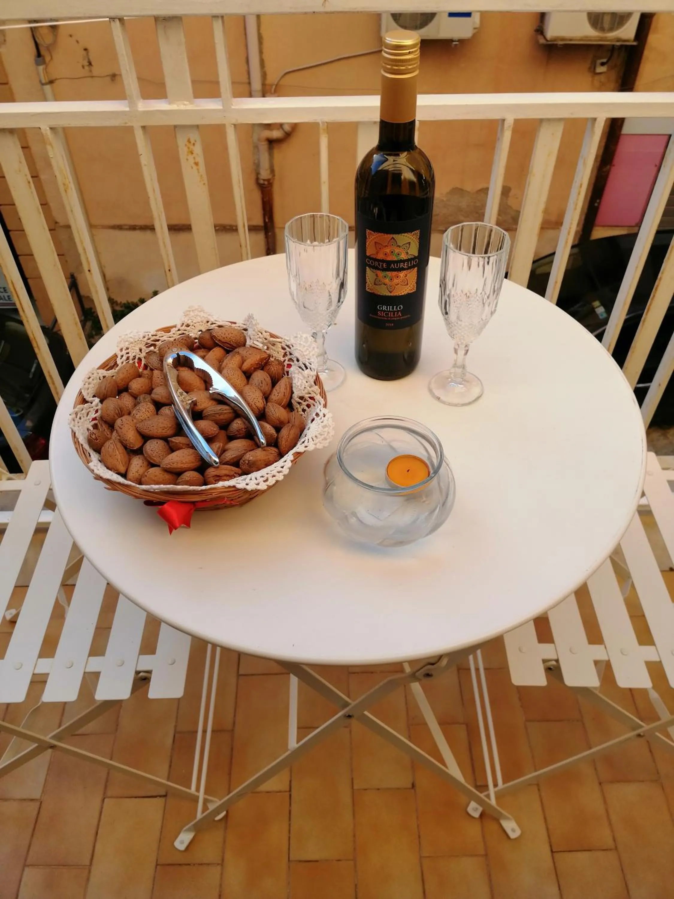 Food and drinks in La casa del corso