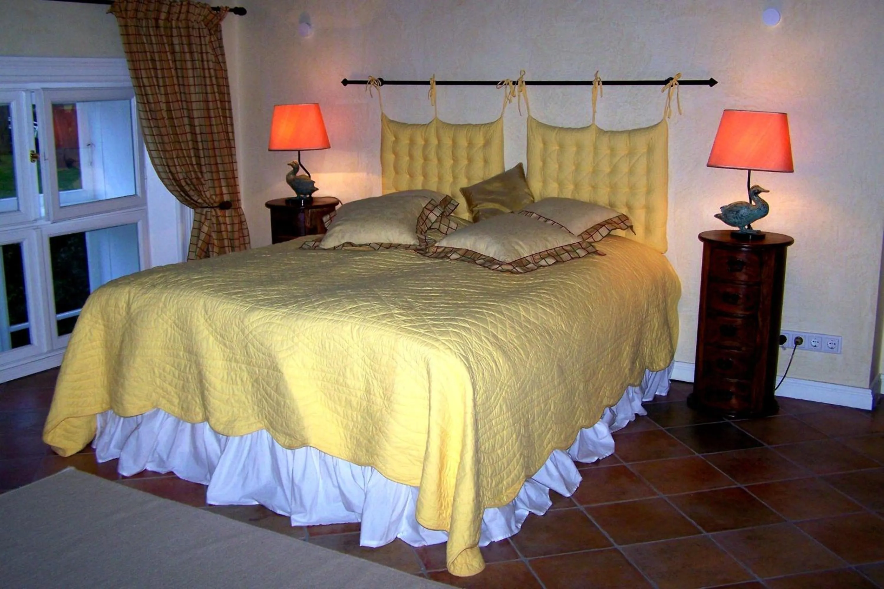 Bedroom, Bed in Herrenhaus Borghorst