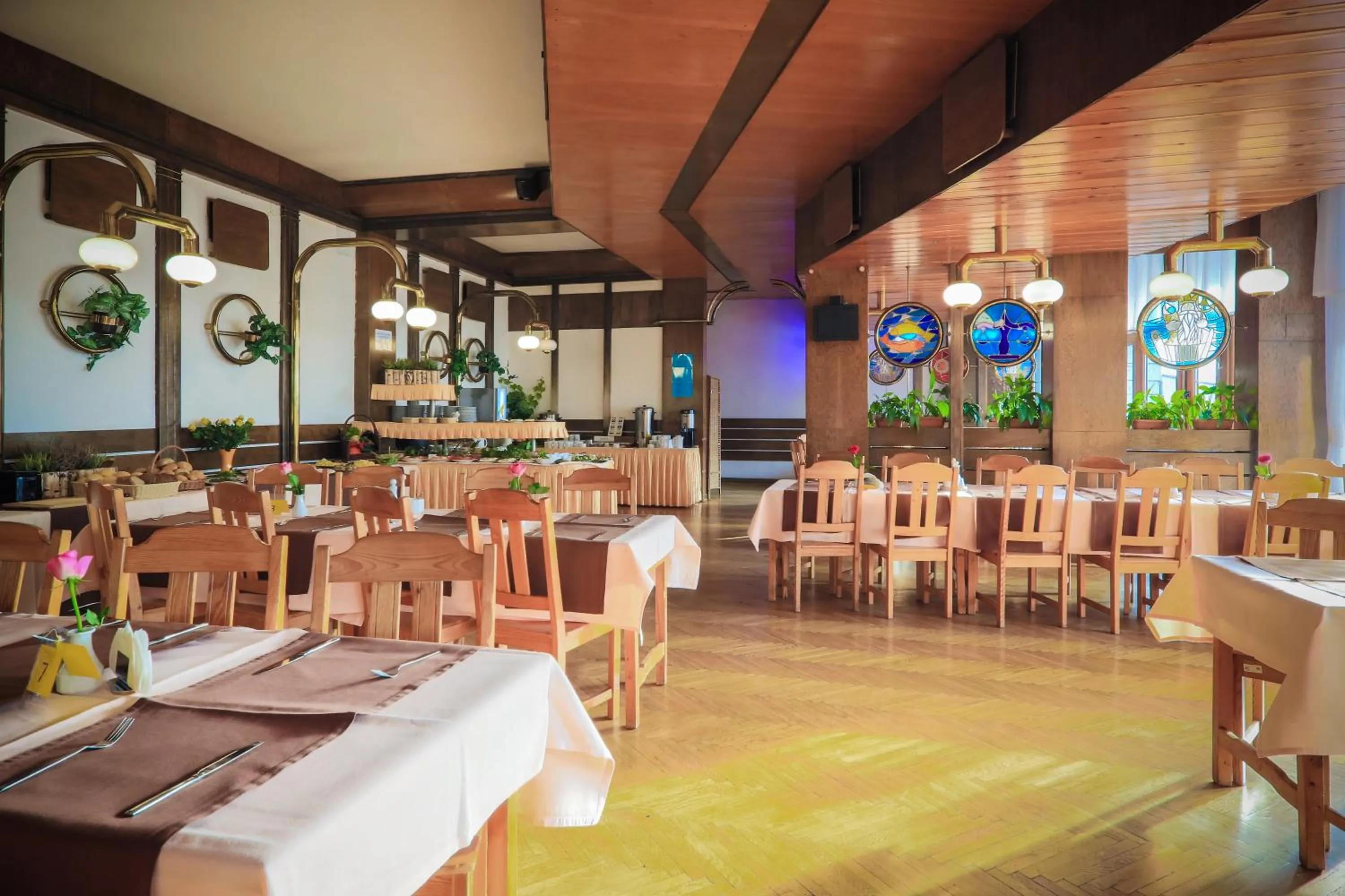 Restaurant/places to eat in Hotel***NAT Piwniczna Zdrój