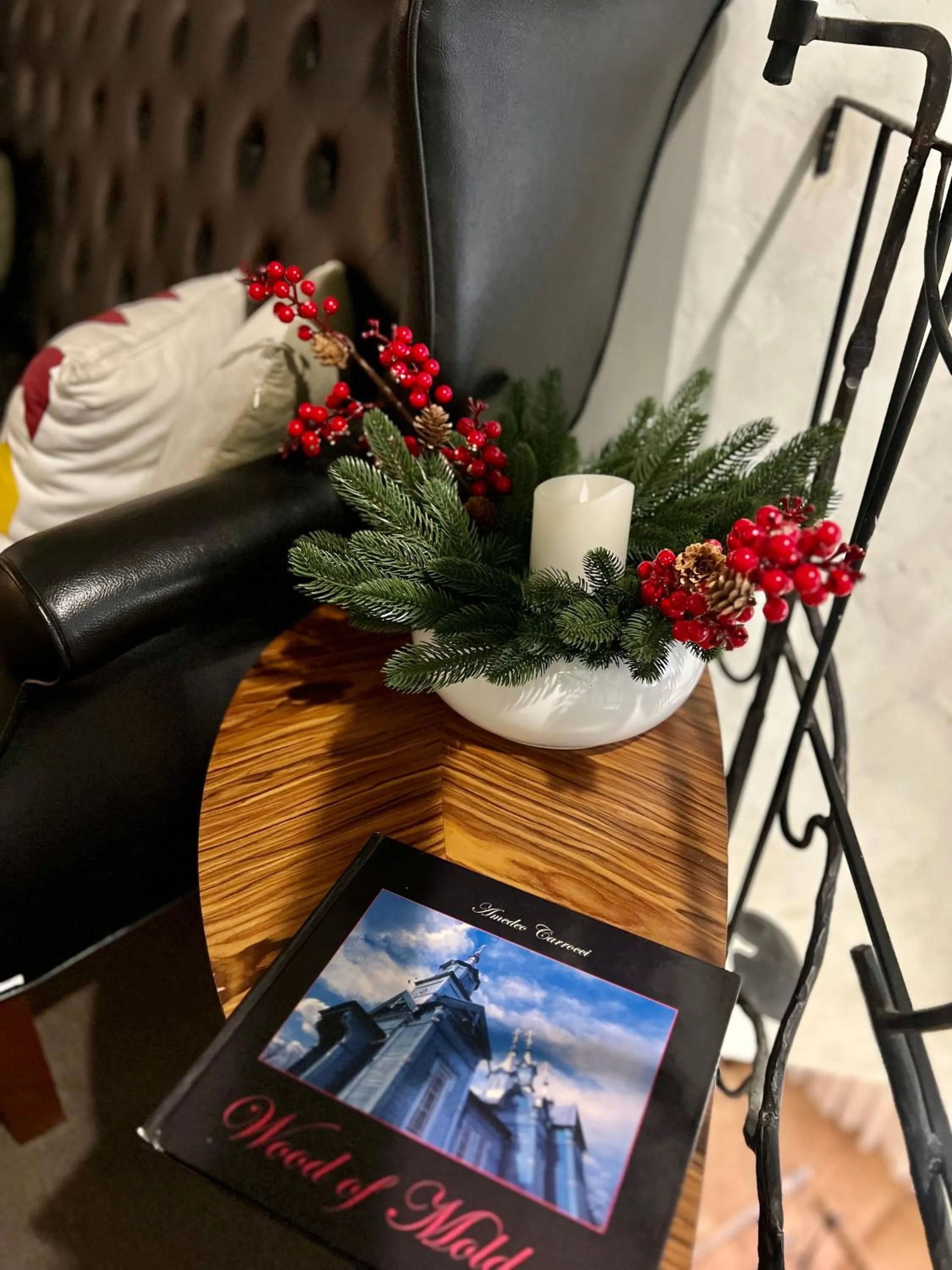 Decorative detail in Mon Ami Villa