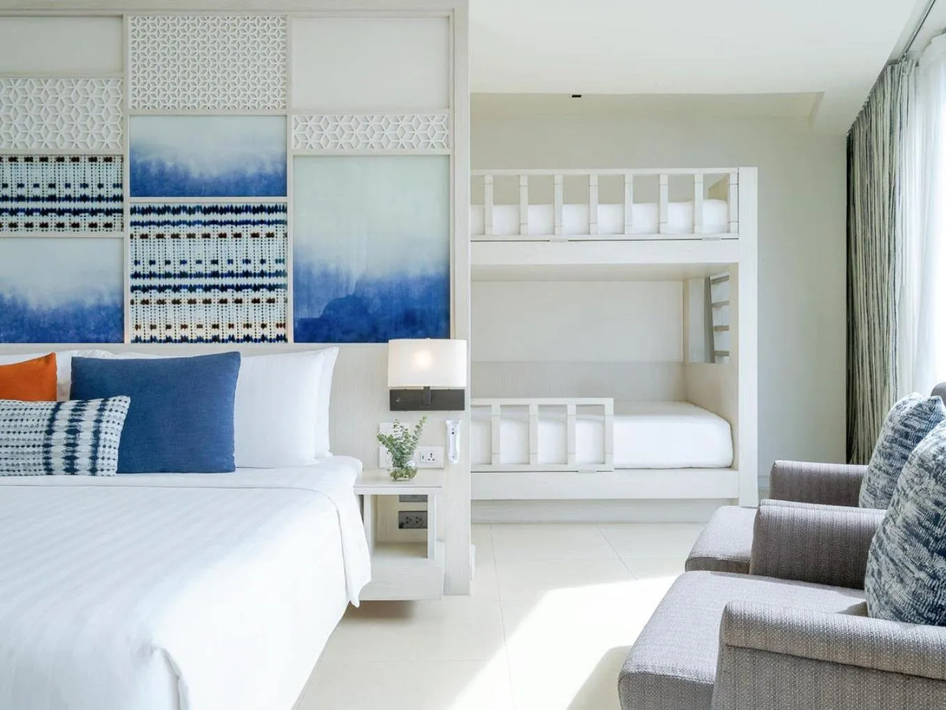 Photo of the whole room, Bed in Amari Pattaya