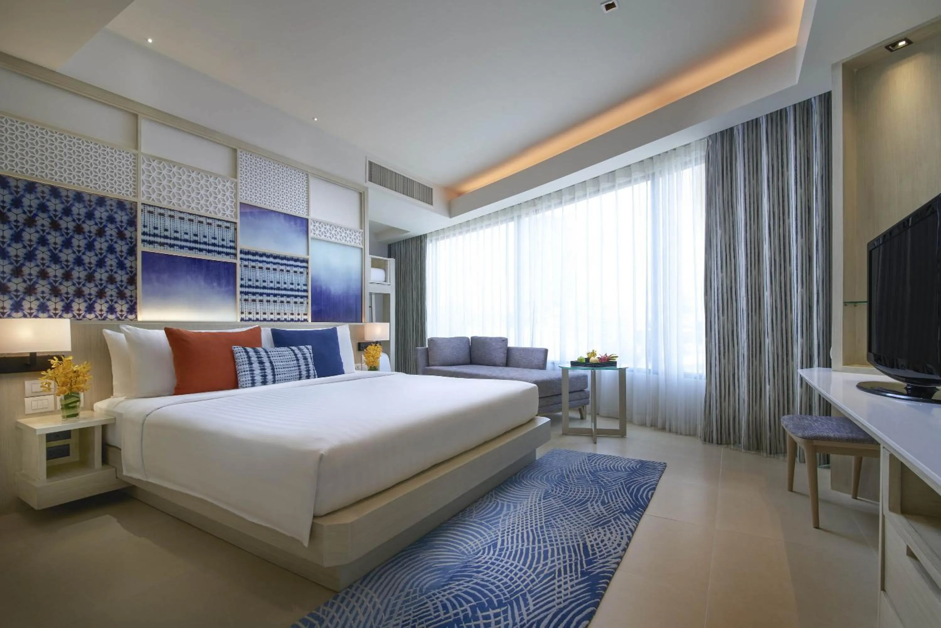 Photo of the whole room, Bed in Amari Pattaya