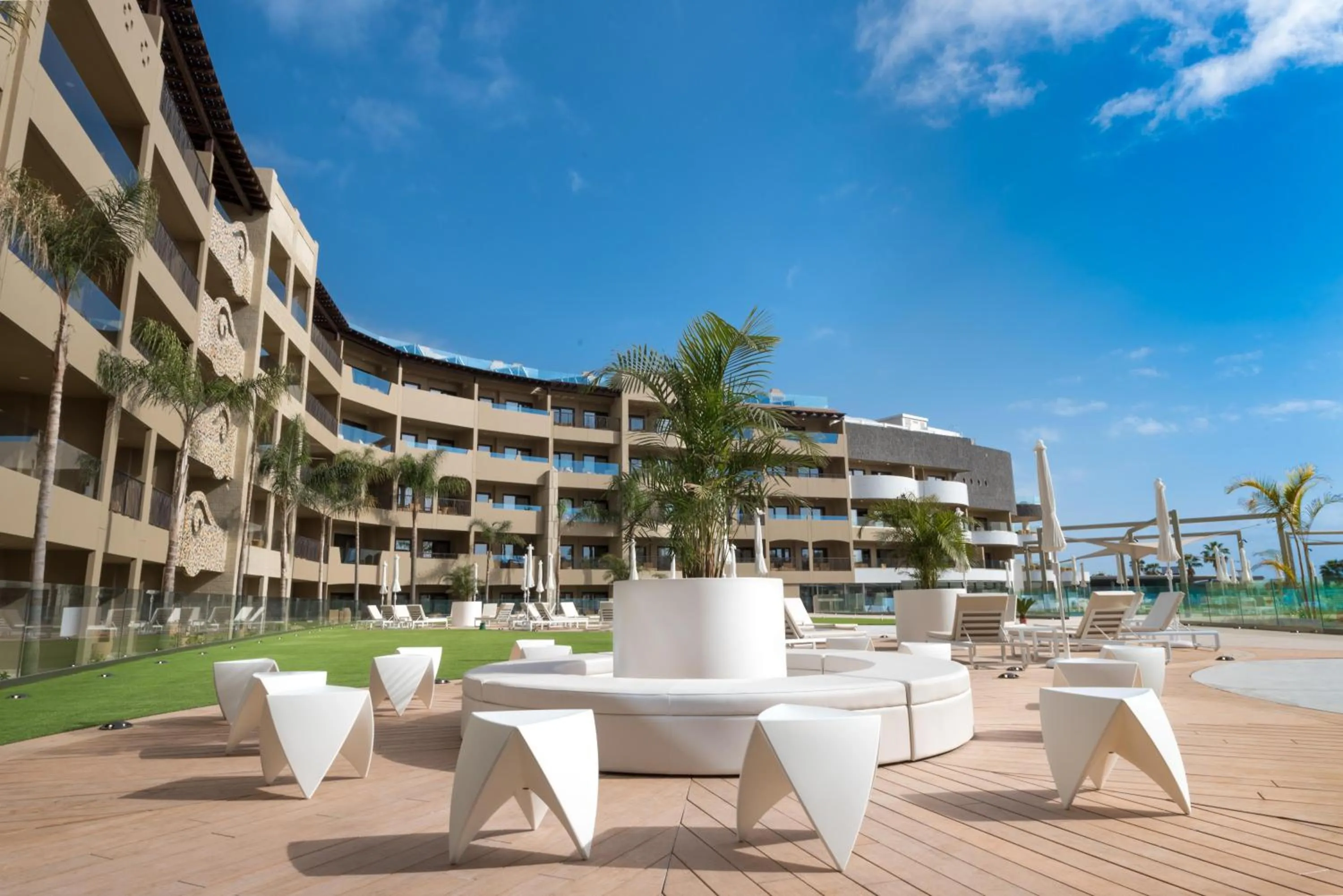 Garden in GF Victoria