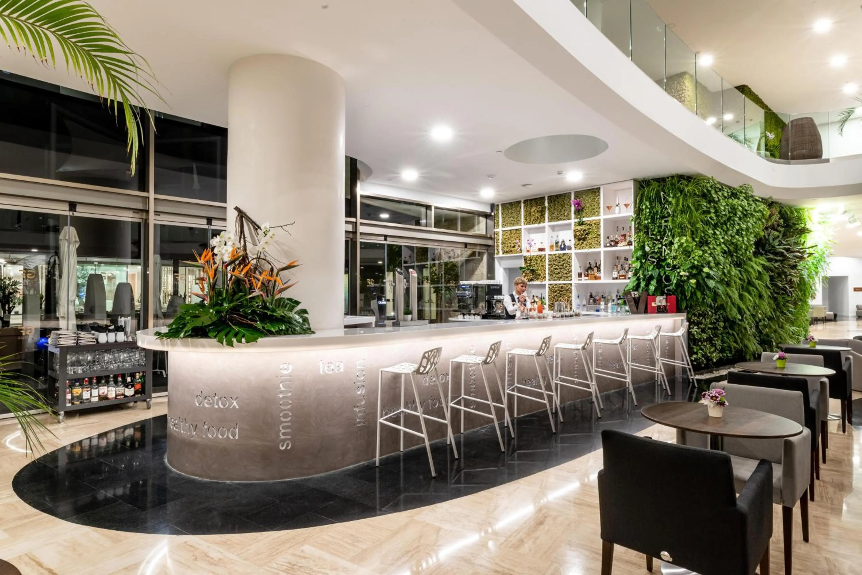 Lounge or bar in GF Victoria