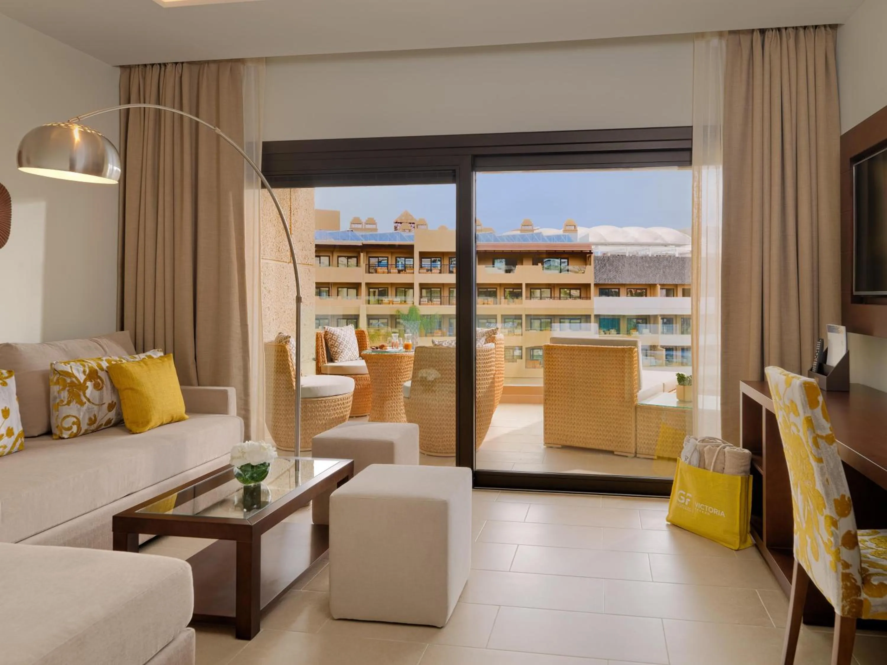 Photo of the whole room, Bed in GF Victoria