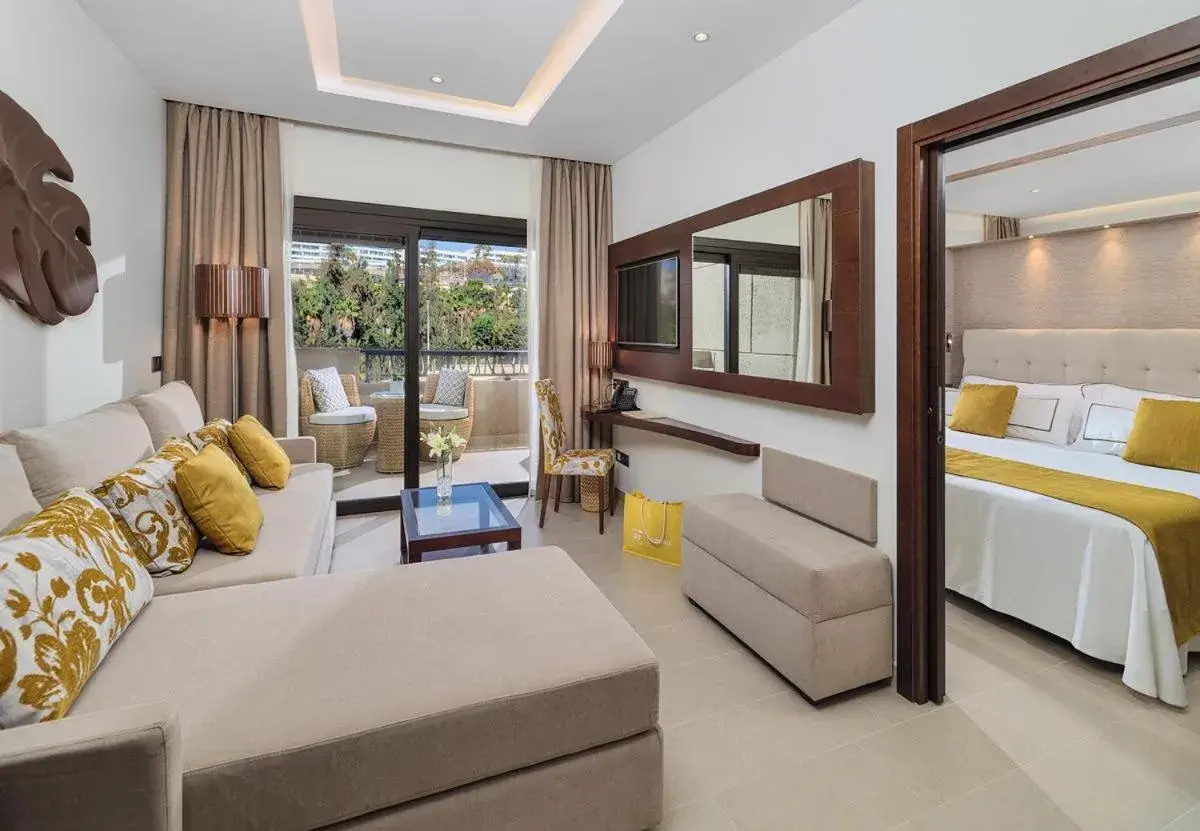 Senior Suite (3 adults) in GF Victoria Senior Suite (3 adults) in GF Victoria