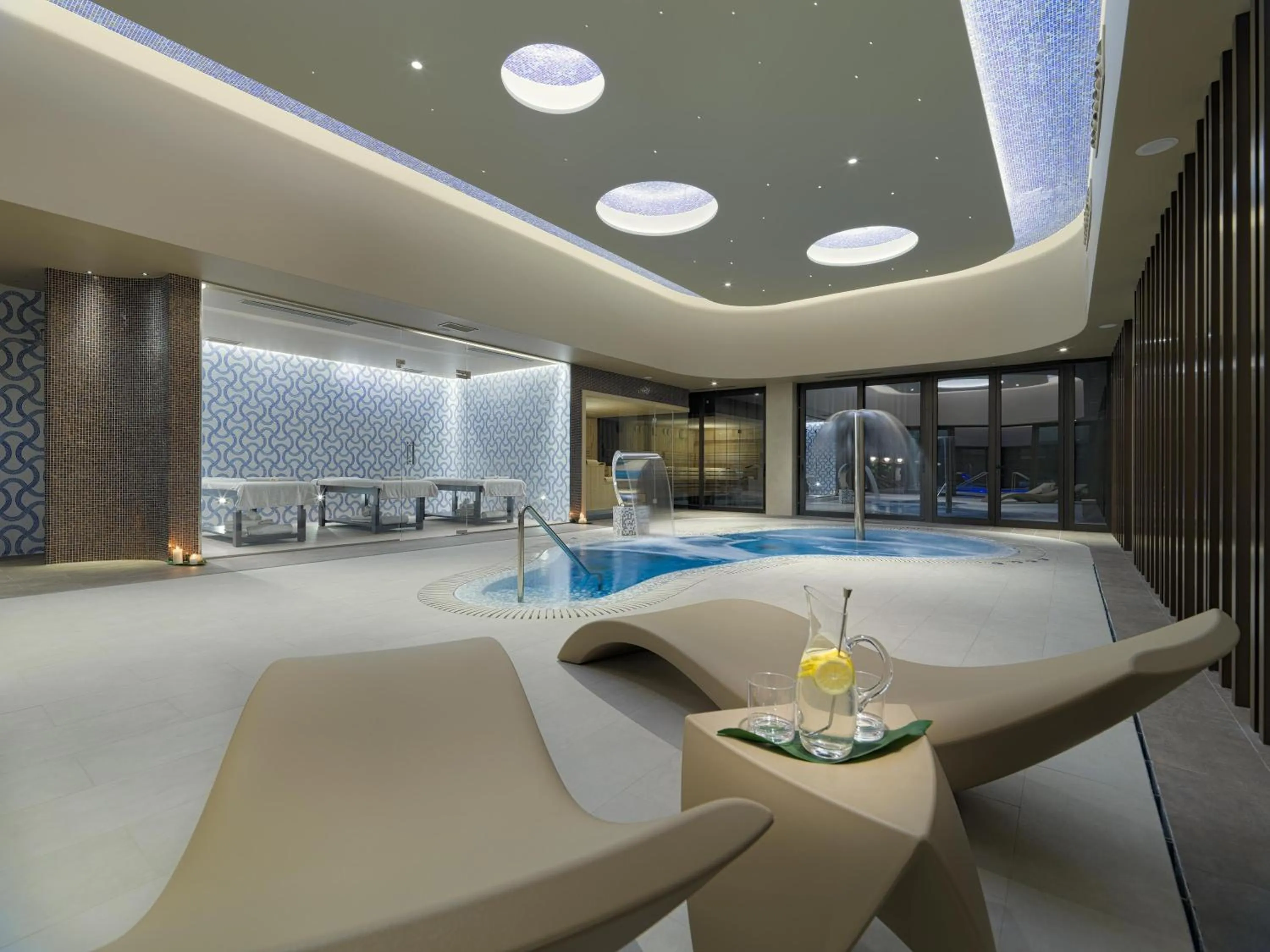 Spa and wellness centre/facilities in GF Victoria