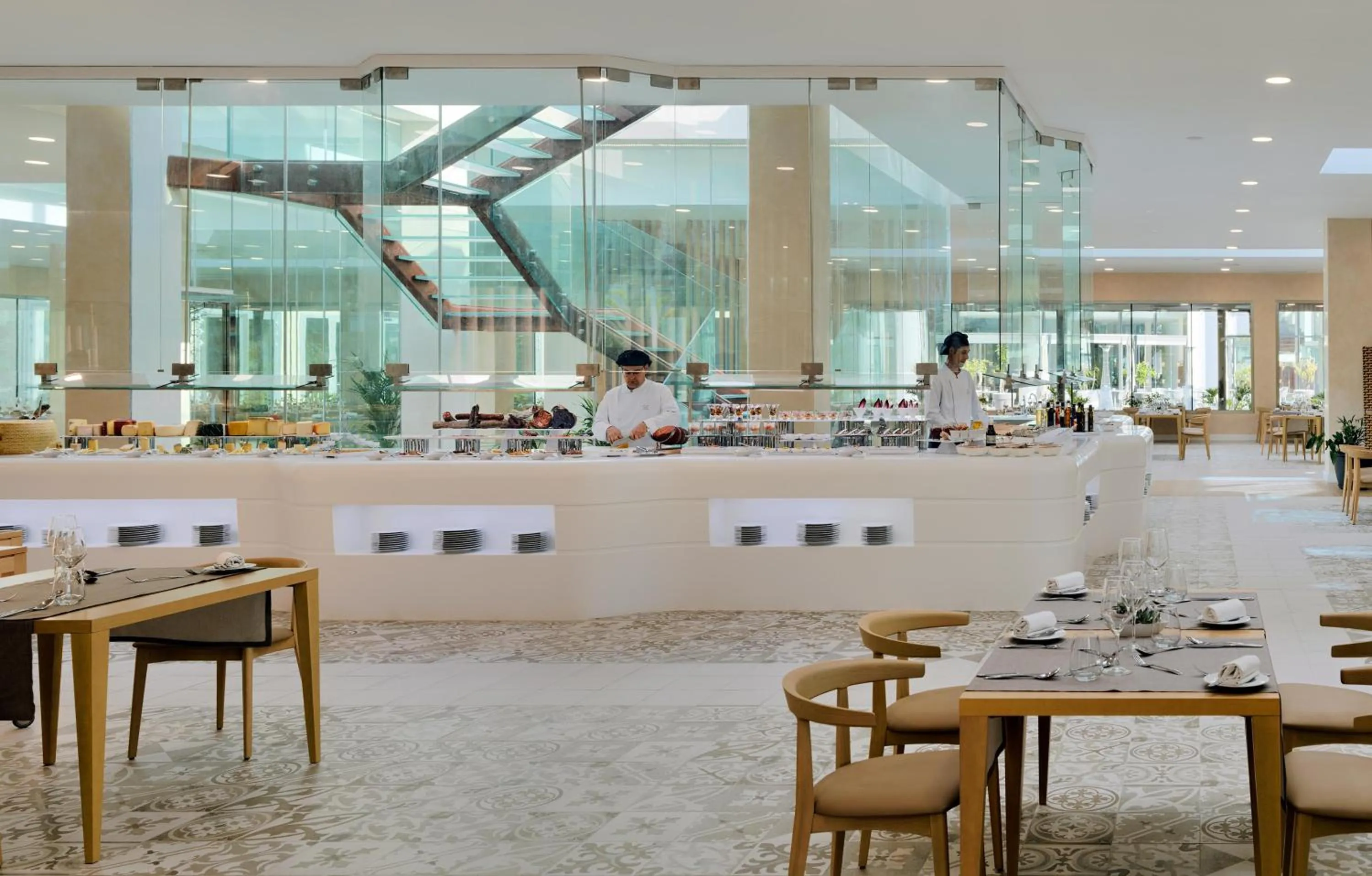 Restaurant/places to eat in GF Victoria