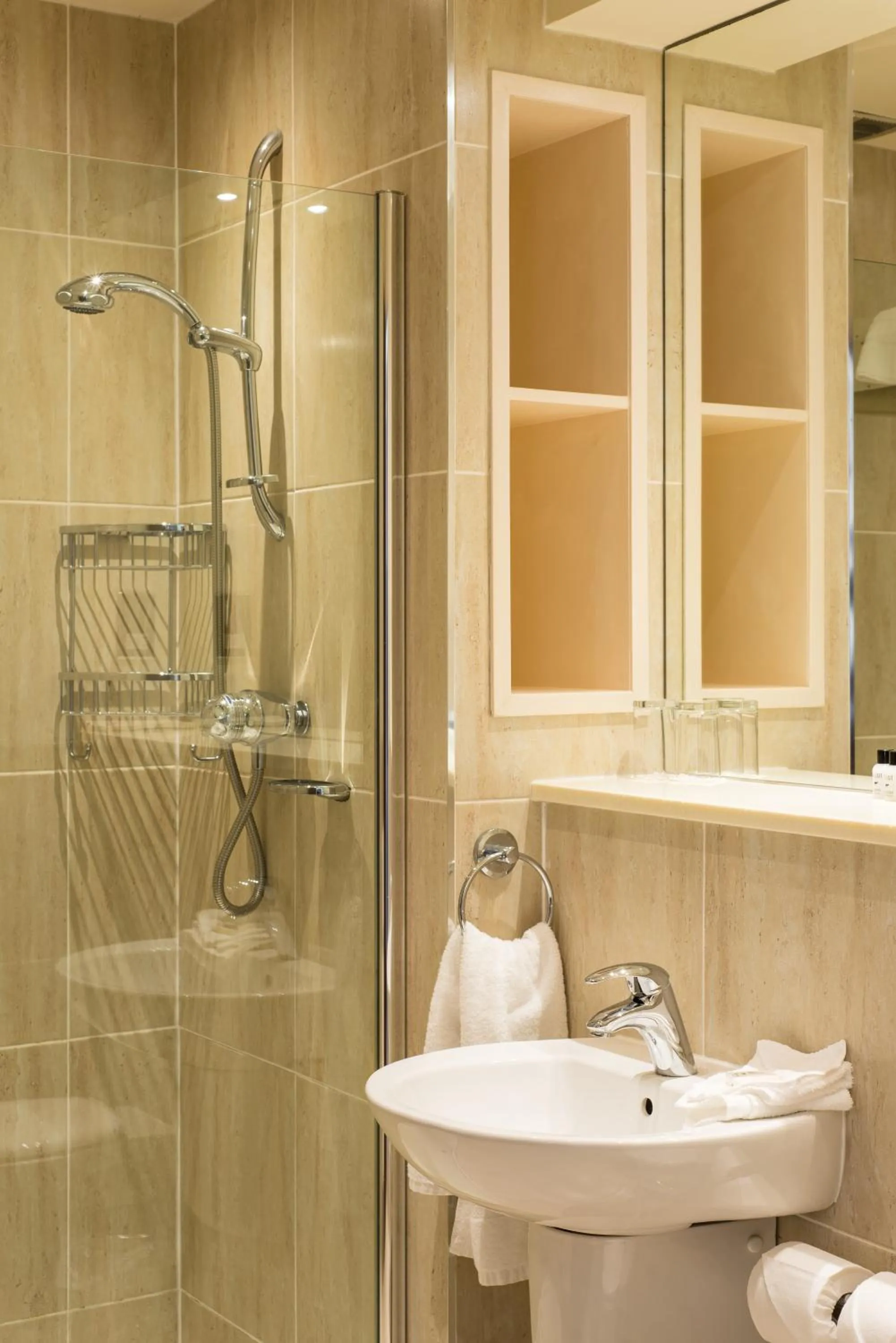 Bathroom in Murrayshall Country Estate