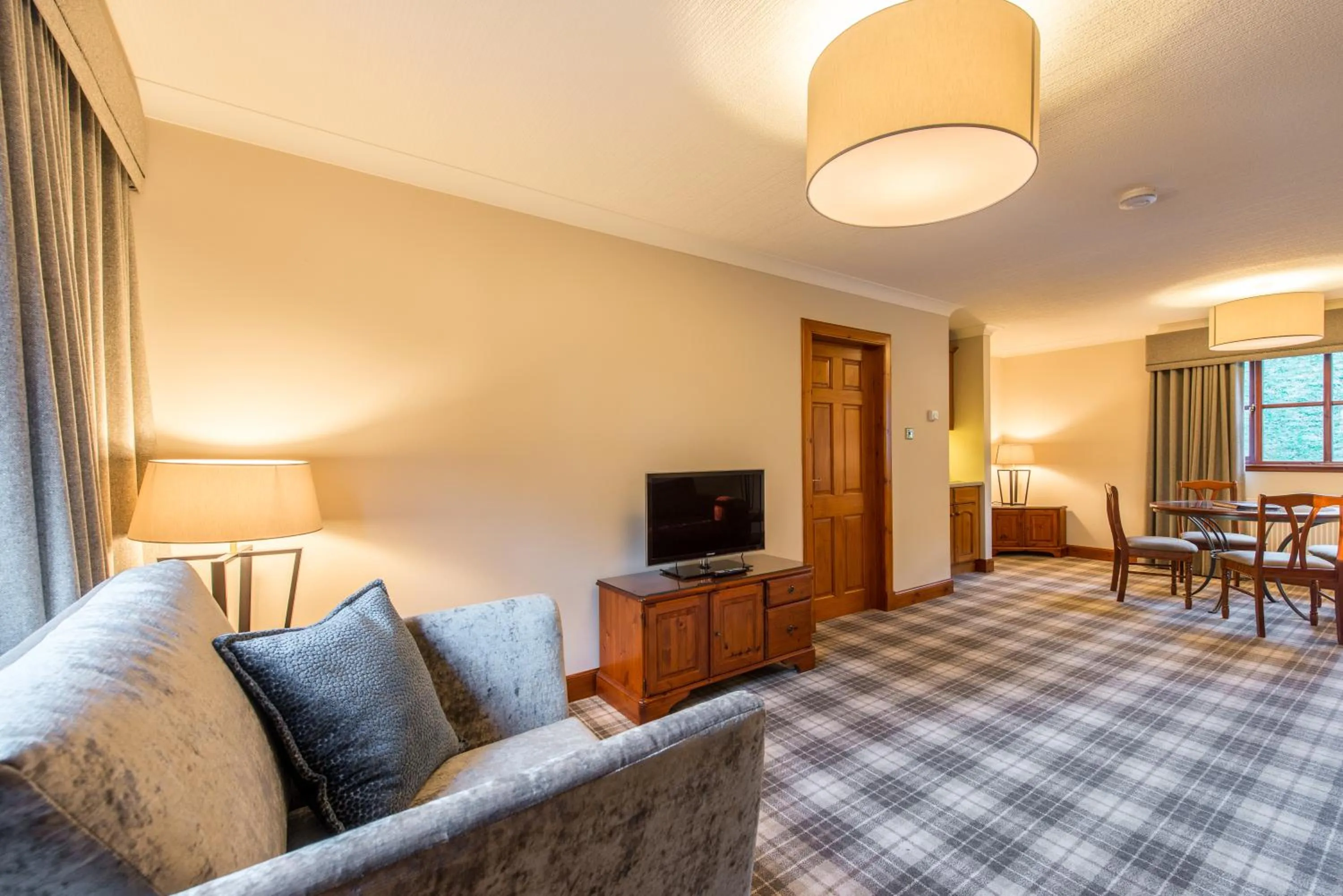 Living room, Bed in Murrayshall Country Estate