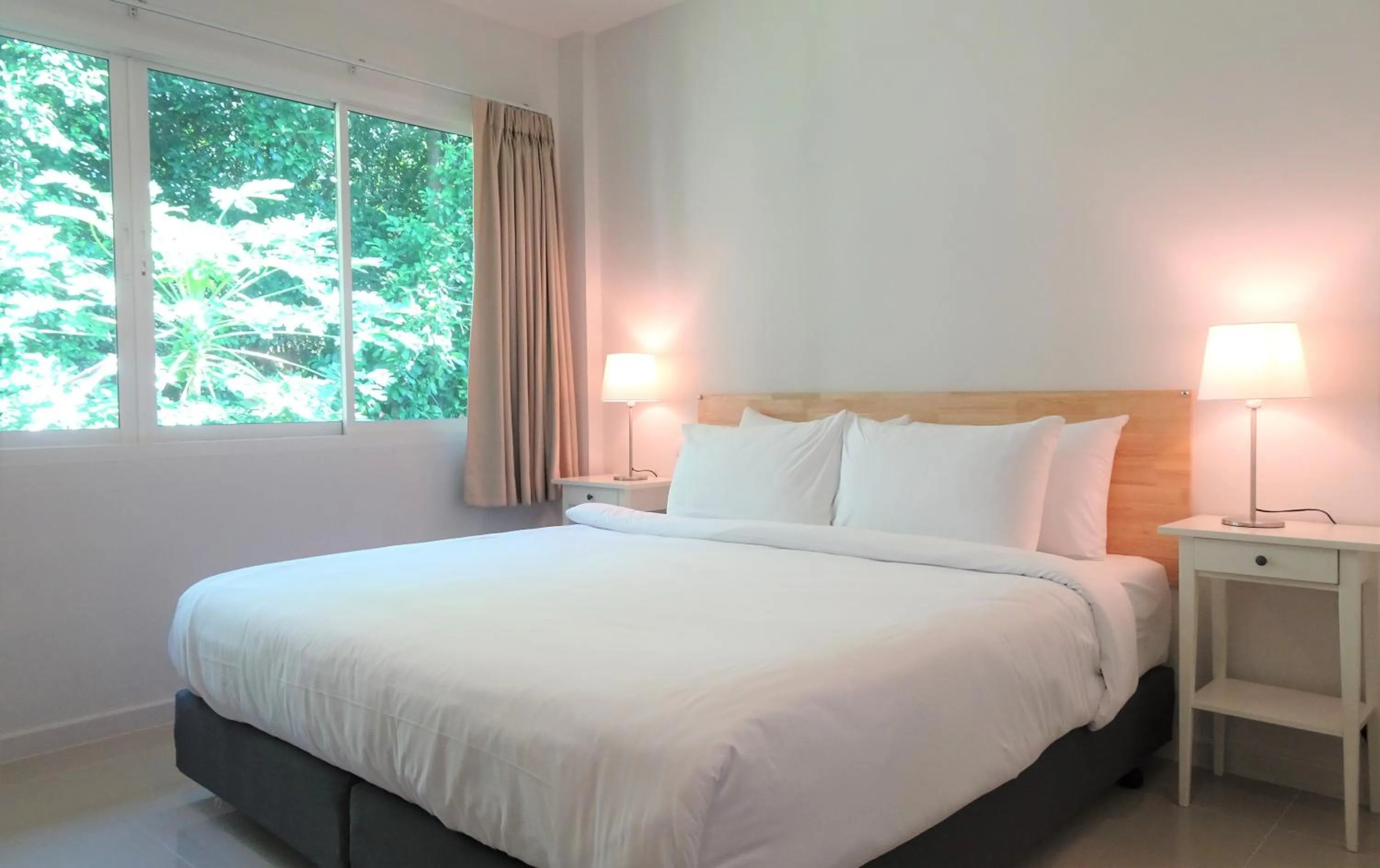 Bedroom, Bed in Isara Khao Lak