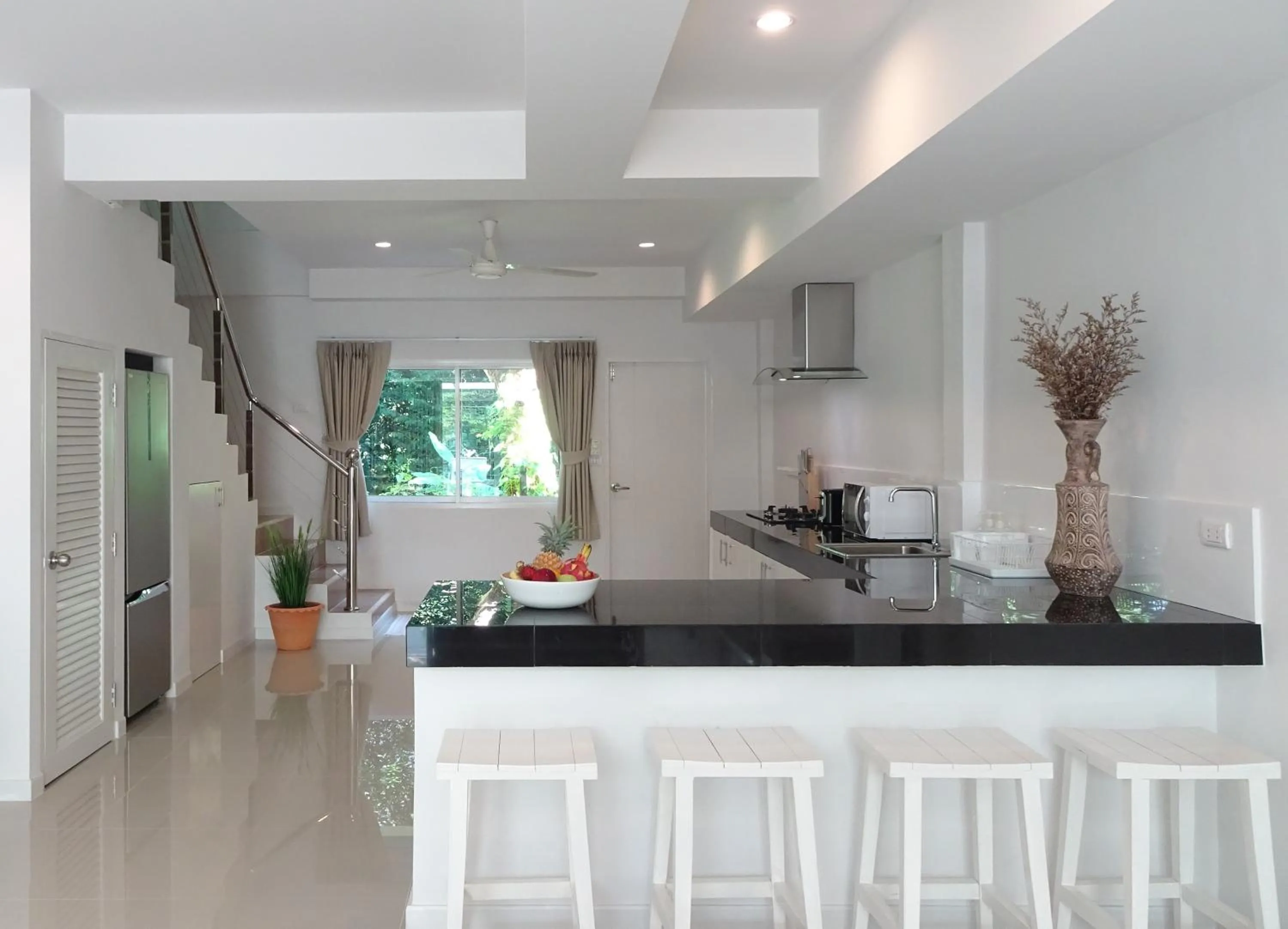 Kitchen or kitchenette in Isara Khao Lak