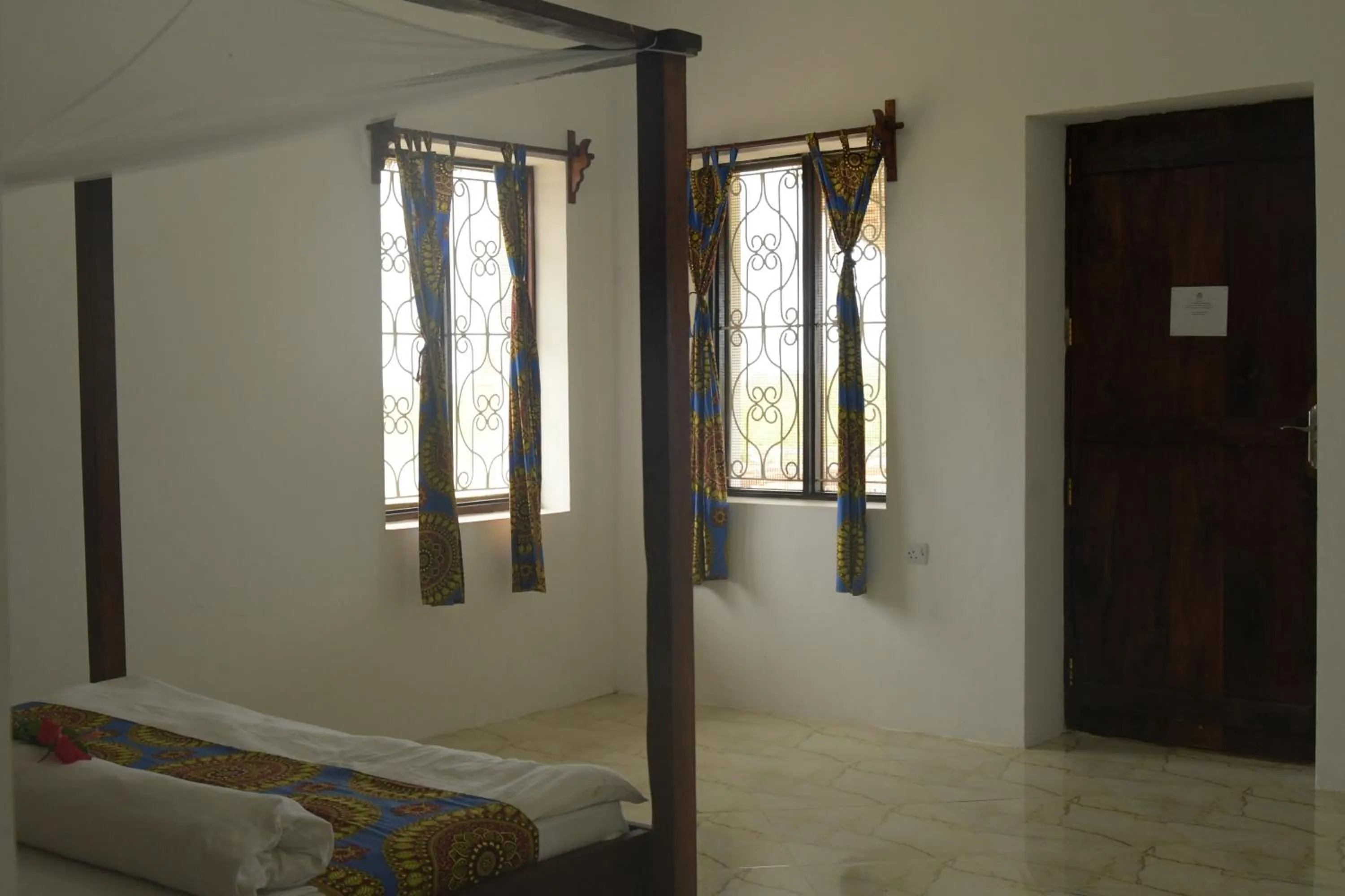 Bed in Habibis Bottle House