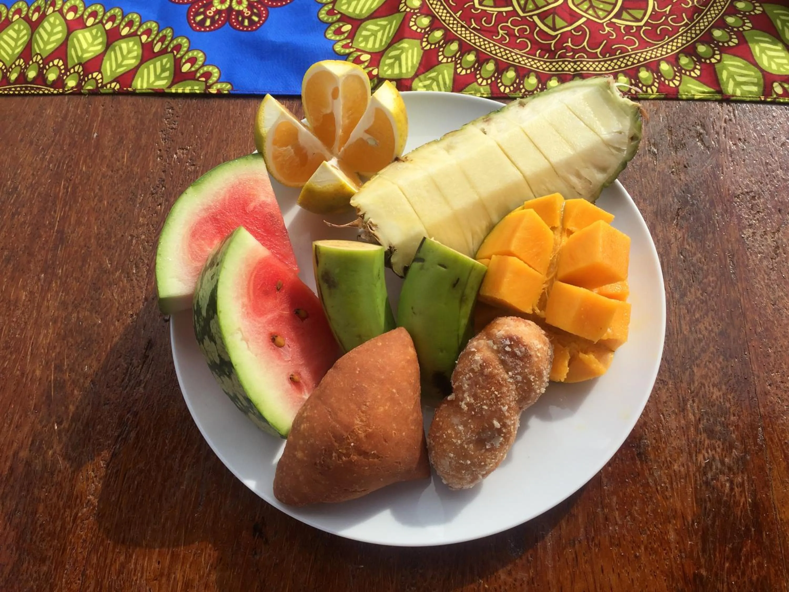 Breakfast in Habibis Bottle House