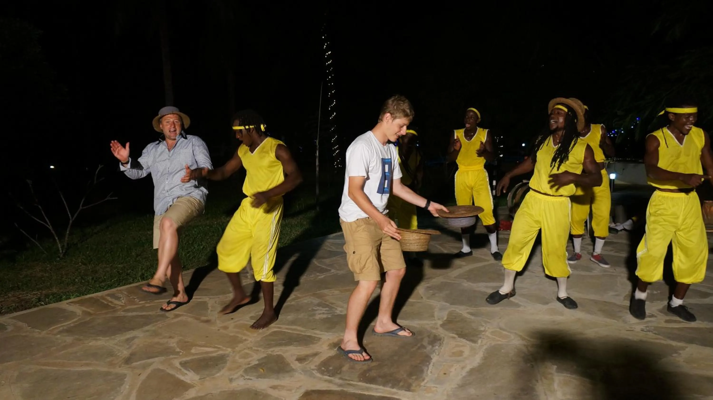 Evening entertainment in Residence Maison Müge