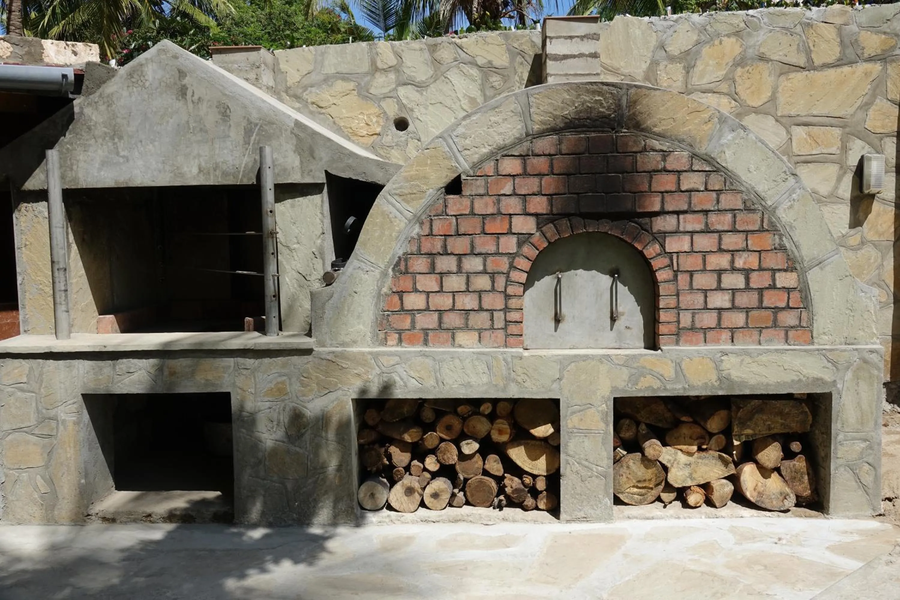 BBQ facilities in Residence Maison Müge
